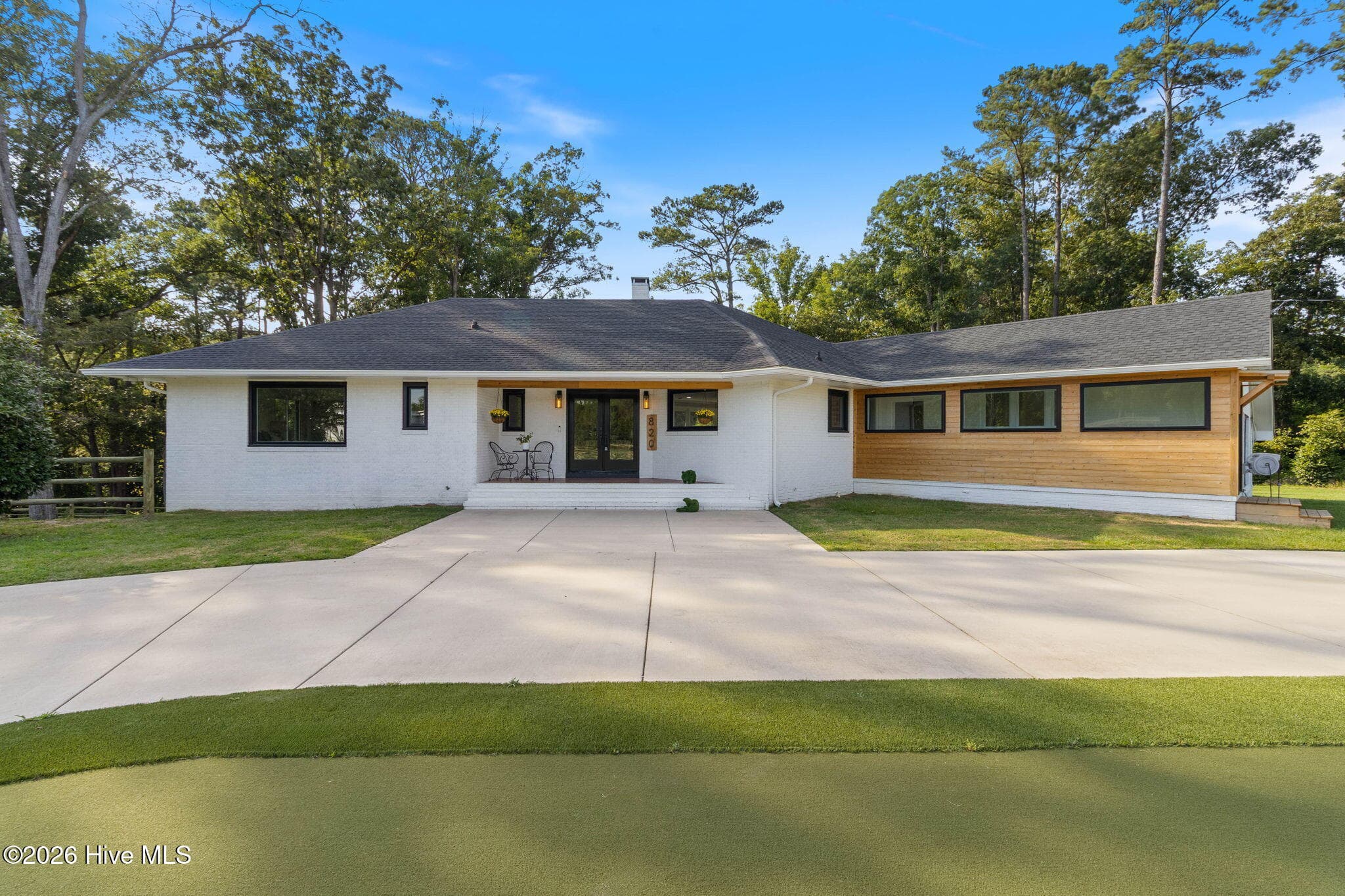 820 Saint Pauls Drive, Raeford, NC 28376