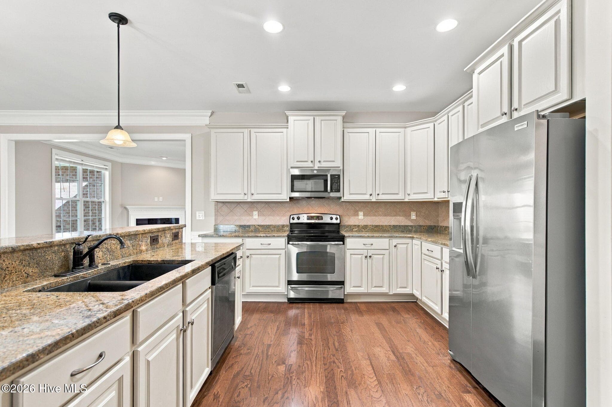 Single Family Residence at 1014 Ginger Lily Way, Leland, NC 28451, photo 15 of 57
