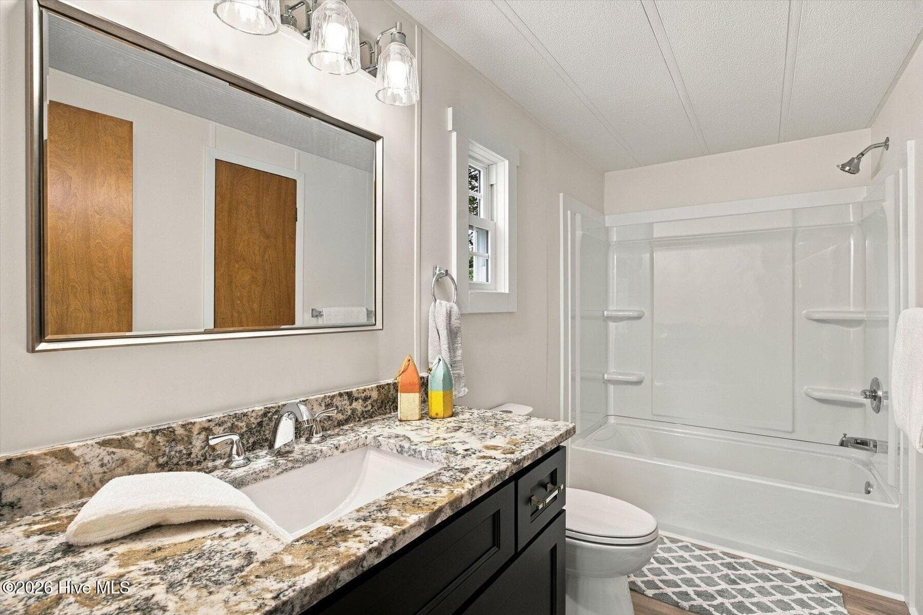 Manufactured Home at 621 Harbor Drive SE, Bolivia, NC 28422, photo 31 of 46