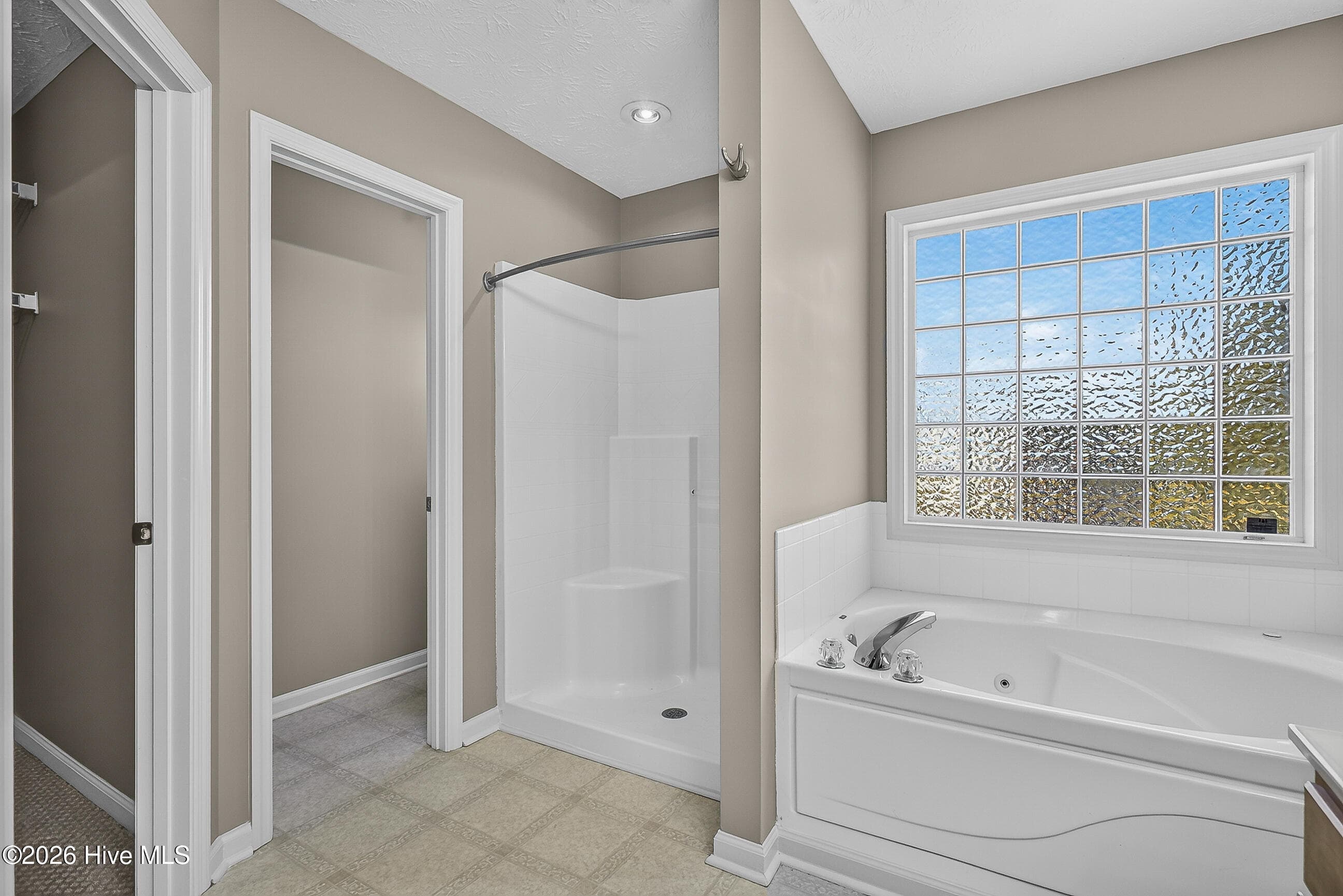 Single Family Residence at 172 E Ridge Court, Jacksonville, NC 28540, photo 30 of 50