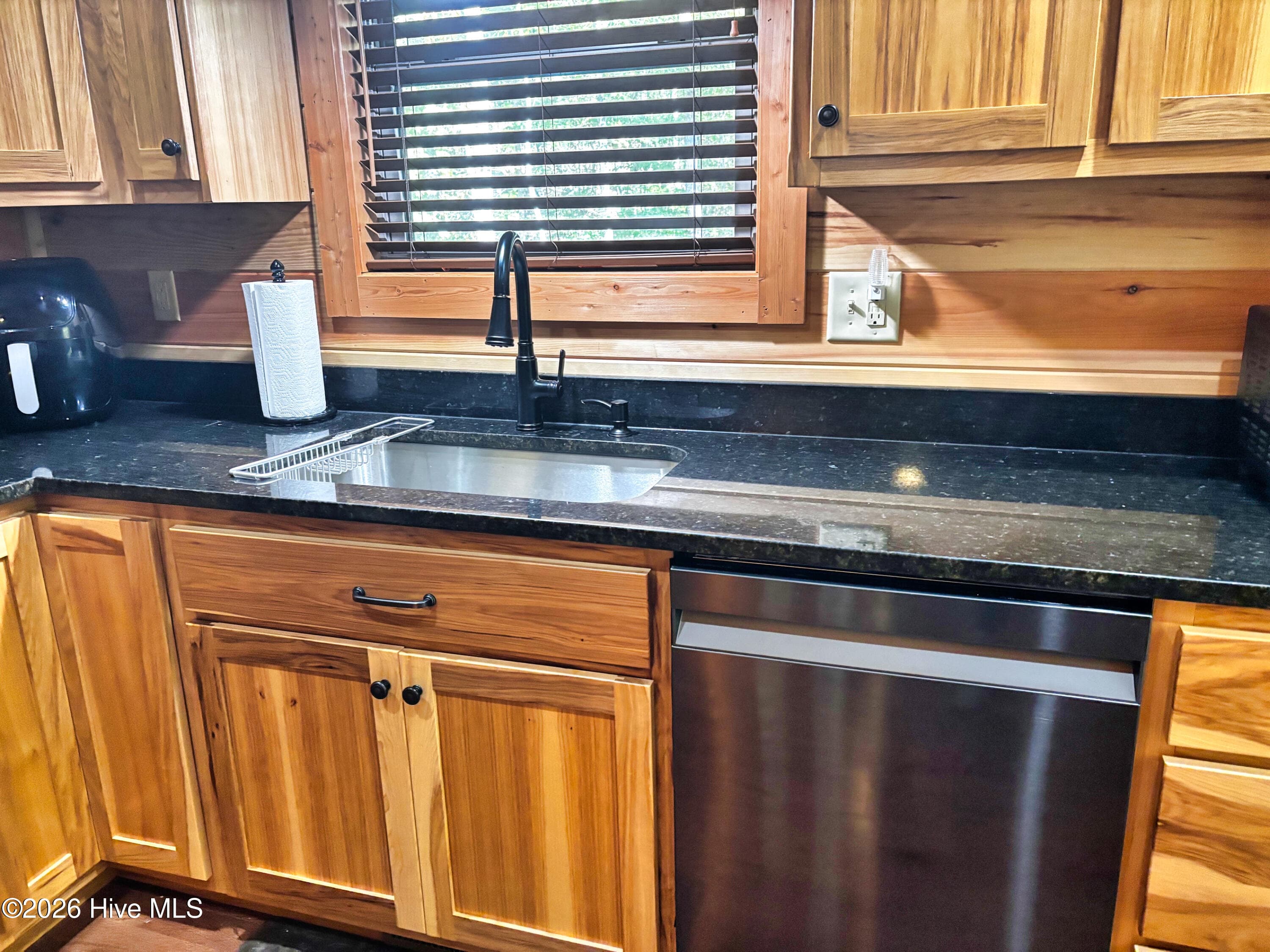 Single Family Residence at 387 Dawsons Lane, Murphy, NC 28906, photo 12 of 38