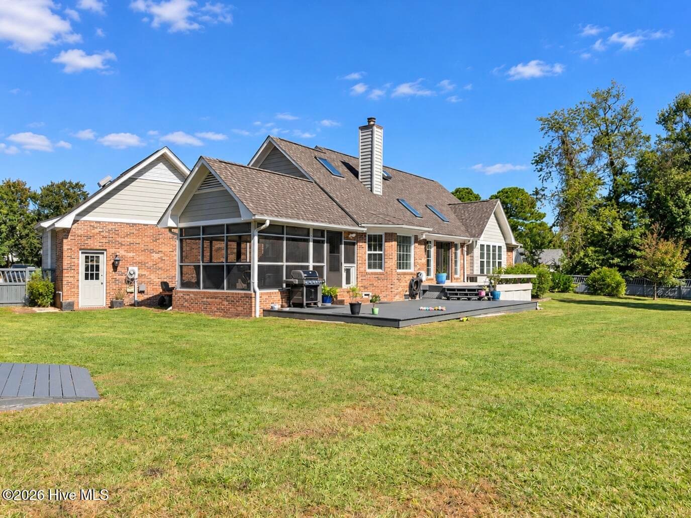 Single Family Residence at 107 Bogey Court, Hampstead, NC 28443, photo 40 of 55