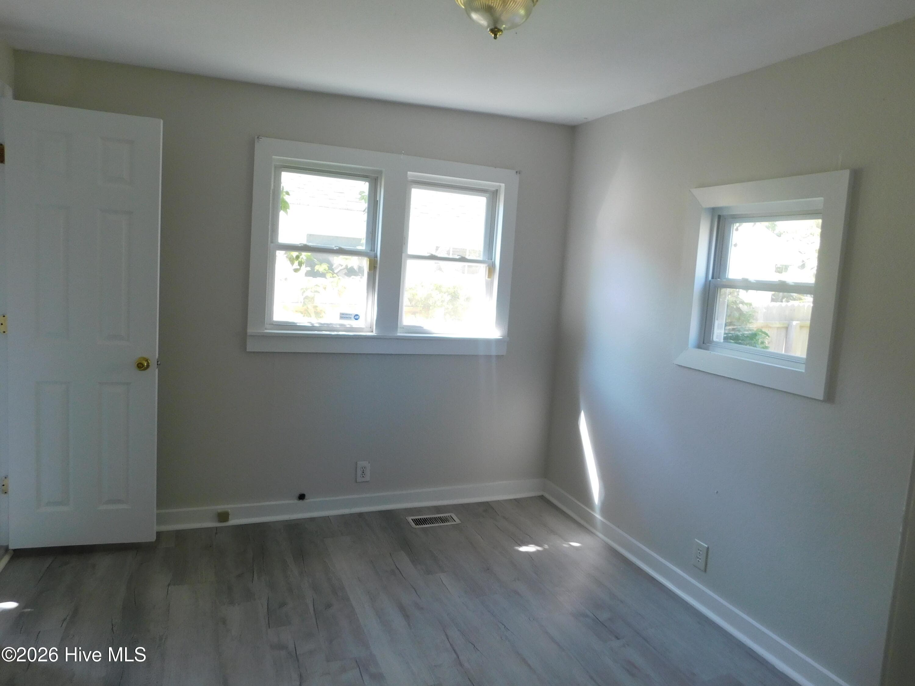 Single Family Residence at 518 Edge Street, Elizabeth City, NC 27909, photo 6 of 23