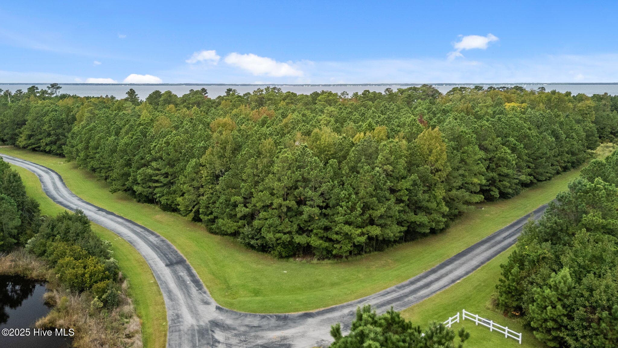 317 Garbacon Drive, Beaufort, NC 28516