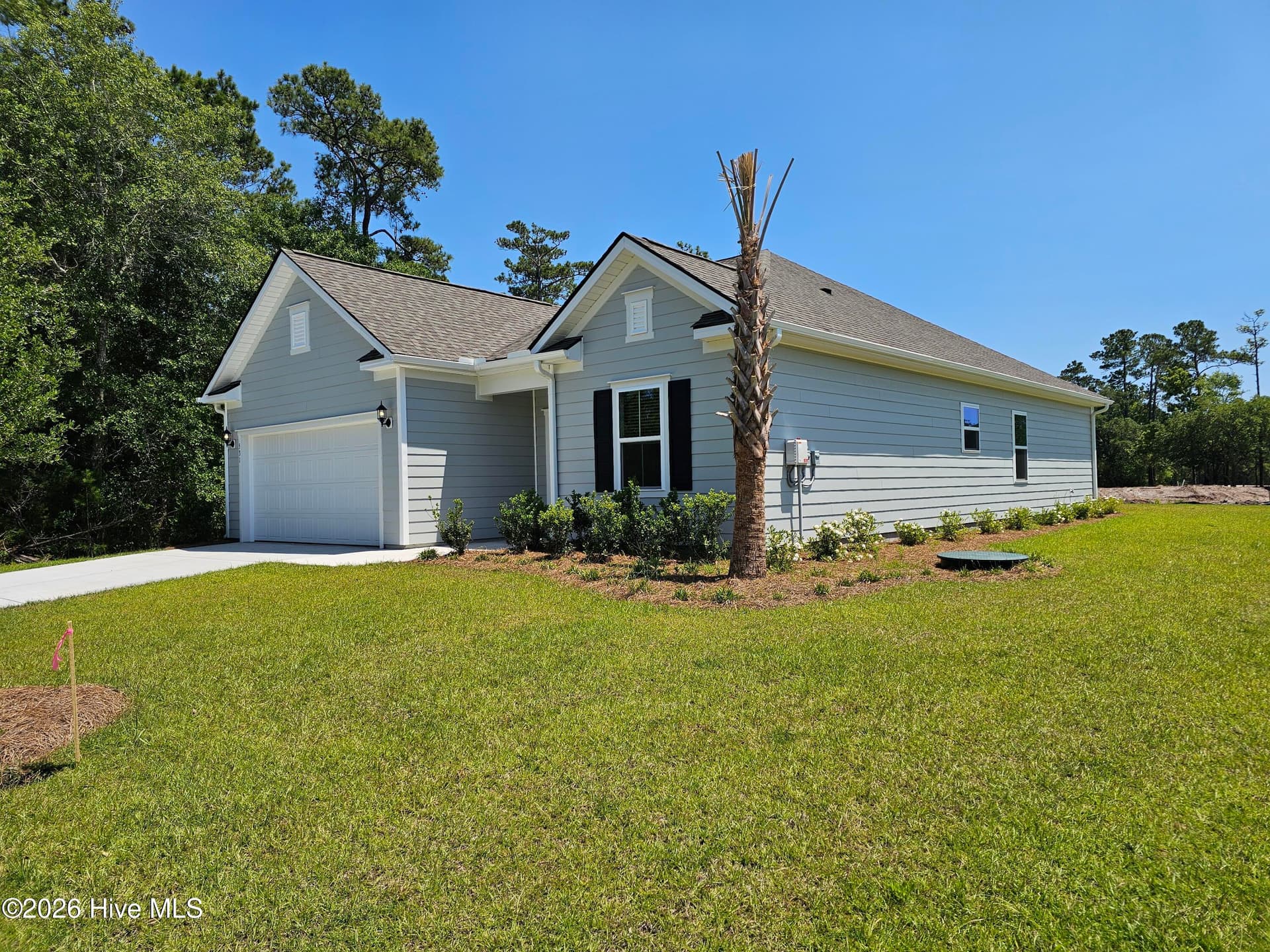 Single Family Residence at 531 Glitter Bay Loop, Shallotte, NC 28470, photo 12 of 115