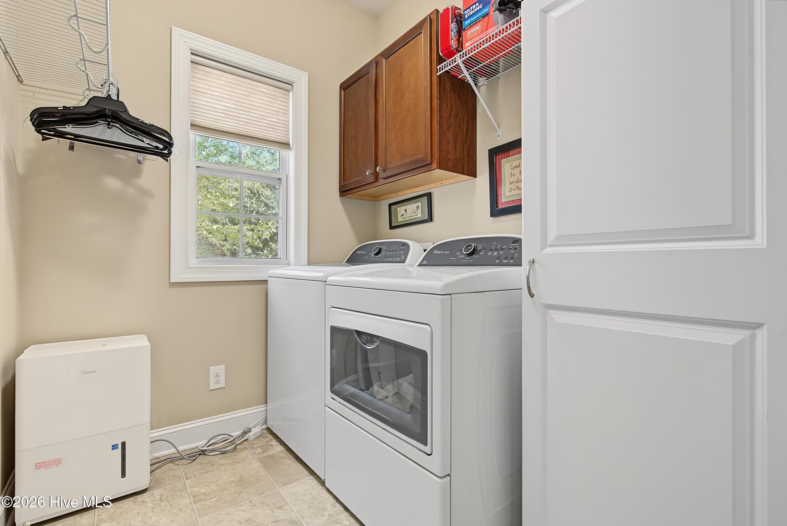Single Family Residence at 135 Castle Court, Washington, NC 27889, photo 18 of 41