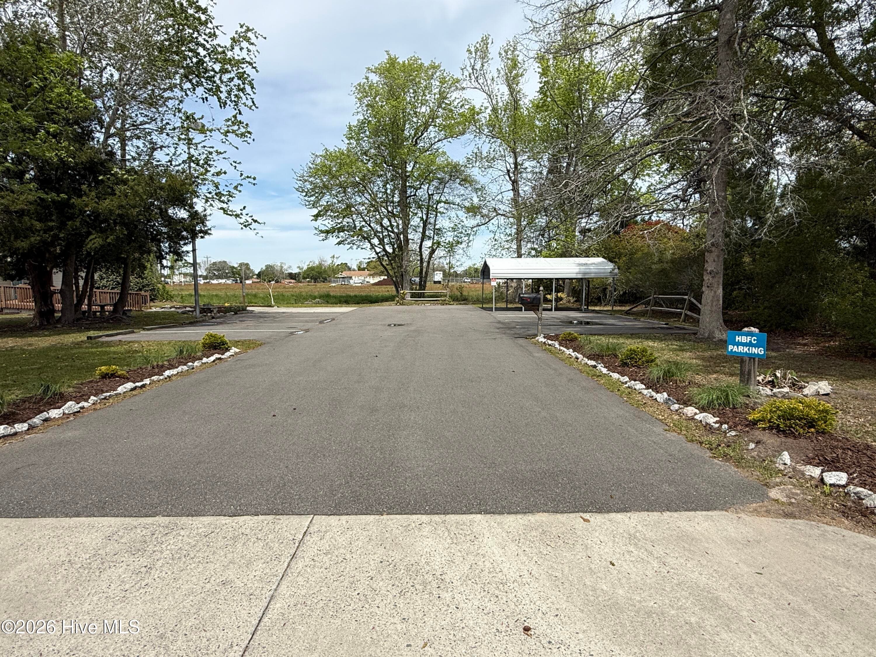 Improved at 1786 Pine Valley Drive SW, Supply, NC 28462, photo 5 of 29
