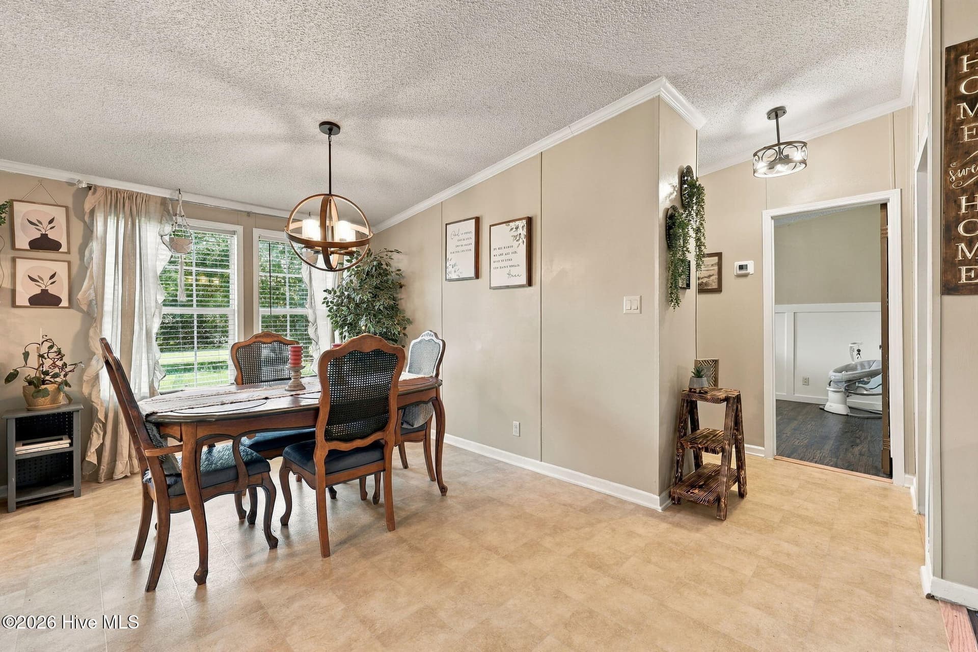 Manufactured Home at 102 Wildcat Court, Richlands, NC 28574, photo 15 of 55