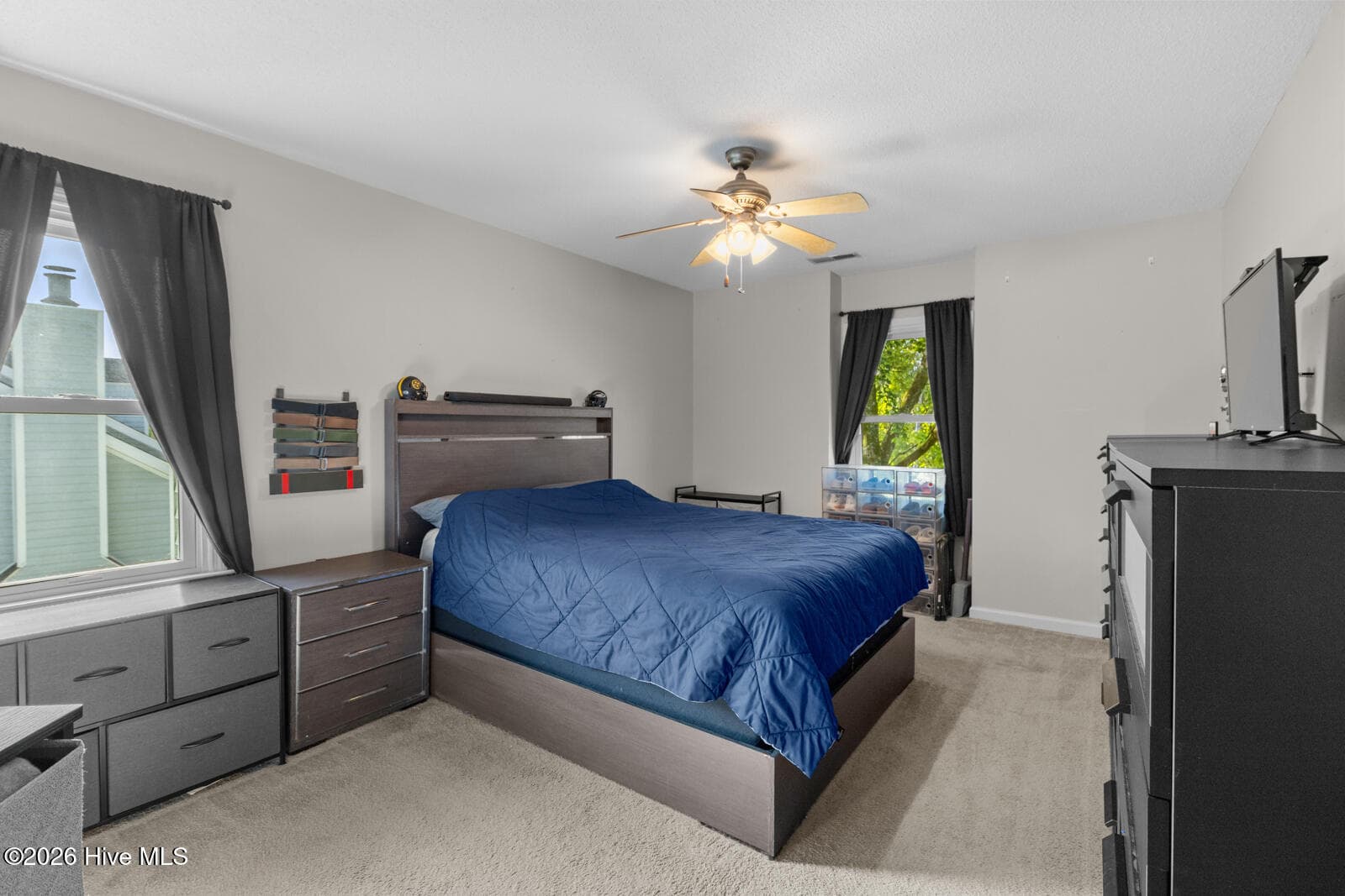 Single Family Residence at 405 Wolf Run Drive, Jacksonville, NC 28546, photo 18 of 31