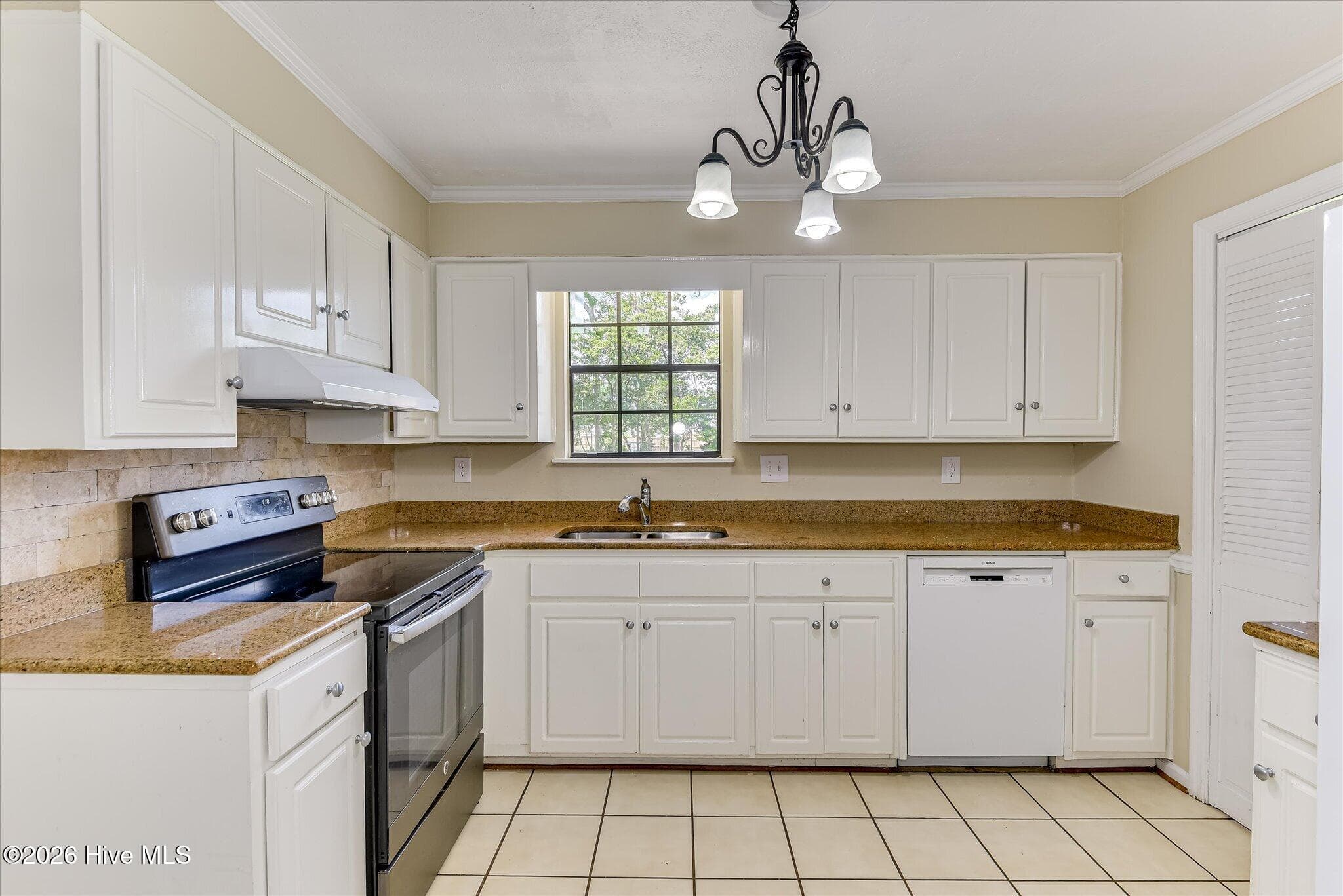 Single Family Residence at 3951 Braddock Street, Martinez, GA 30907, photo 14 of 27