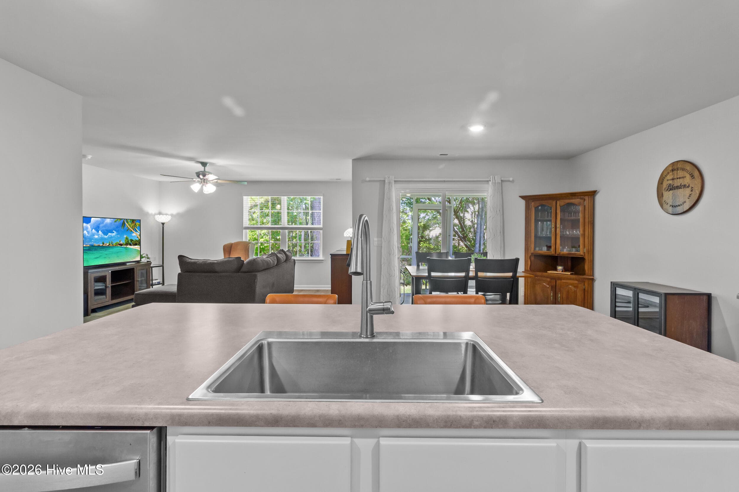 Single Family Residence at 849 Tuscarora Trail, Jacksonville, NC 28546, photo 3 of 45