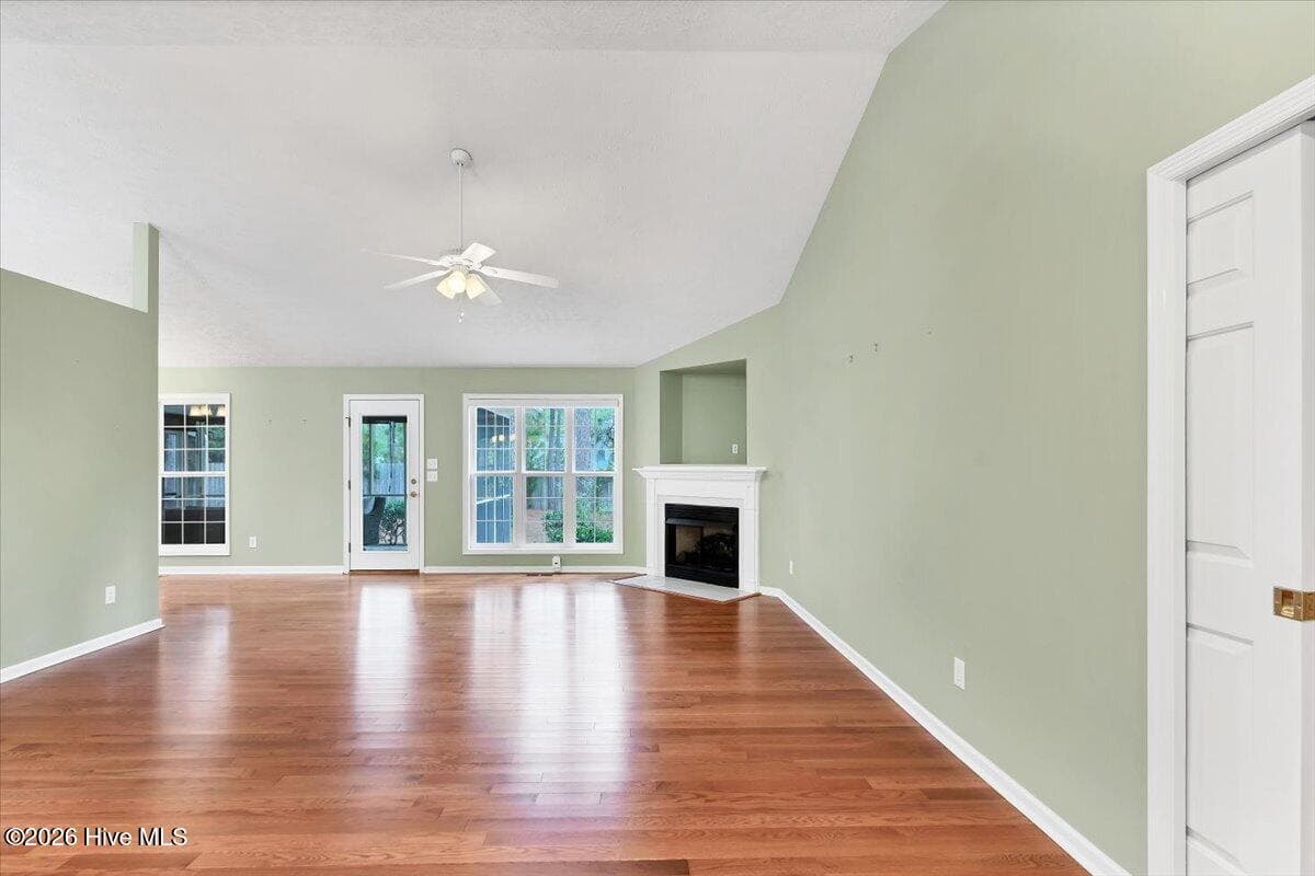 Single Family Residence at 3 Oak Tree Lane, Pinehurst, NC 28374, photo 5 of 59