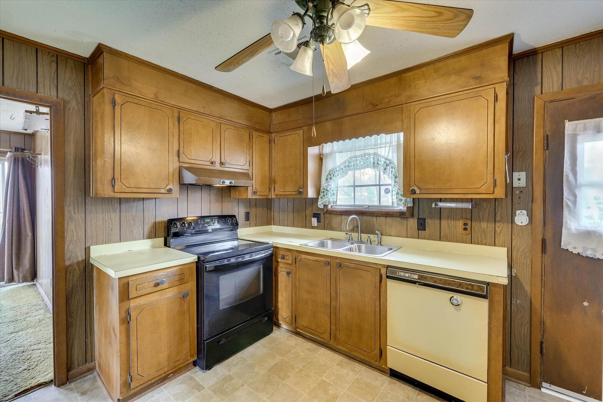Single Family Residence at 3608 Sturnidae Drive, Augusta, GA 30906, photo 13 of 33