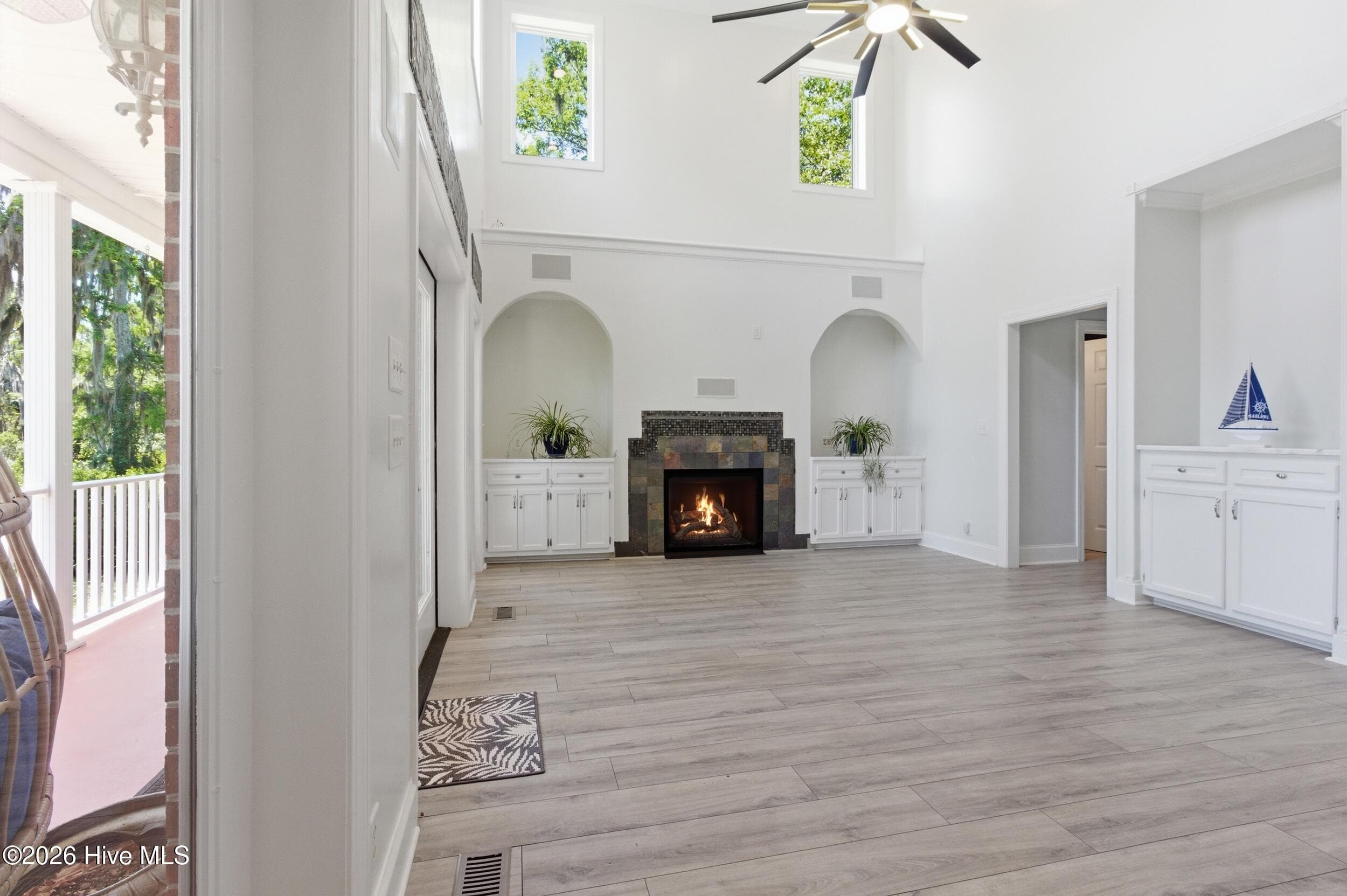 Living Room - 516 Long Point Road, Chocowinity, NC 27817