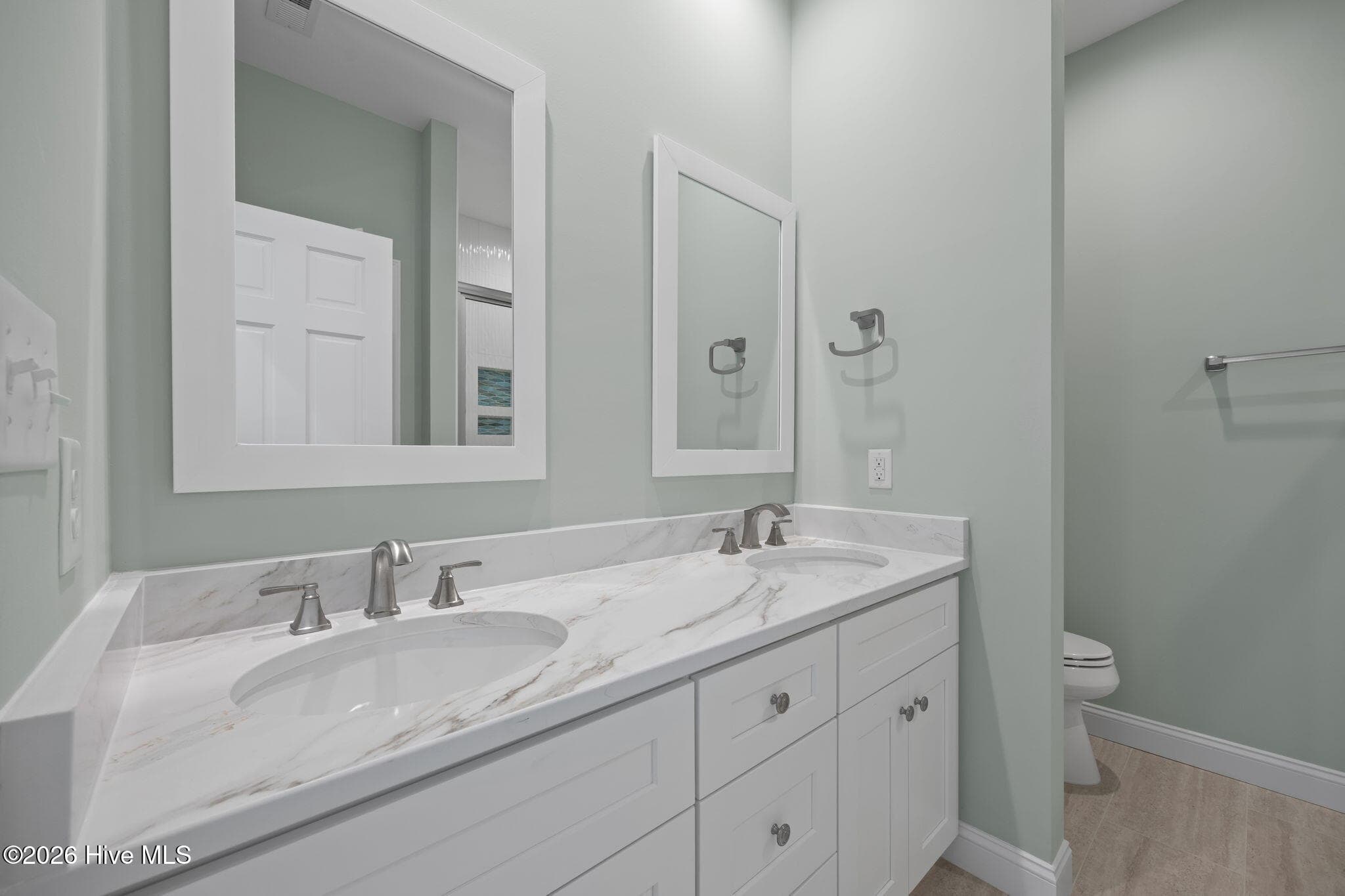 Single Family Residence at 7407 Archers Creek Court, Emerald Isle, NC 28594, Emerald Isle, photo 19 of 37