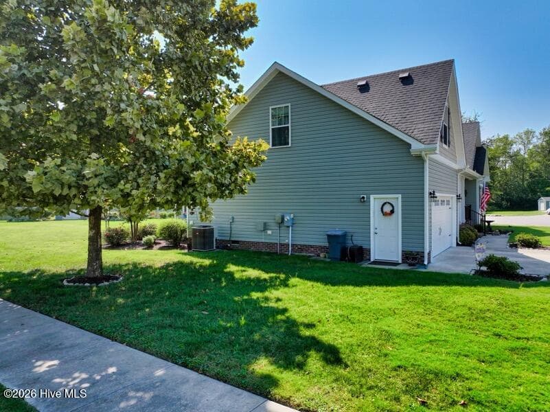Single Family Residence at 101 Sutryk Court, Moyock, NC 27958, photo 28 of 53