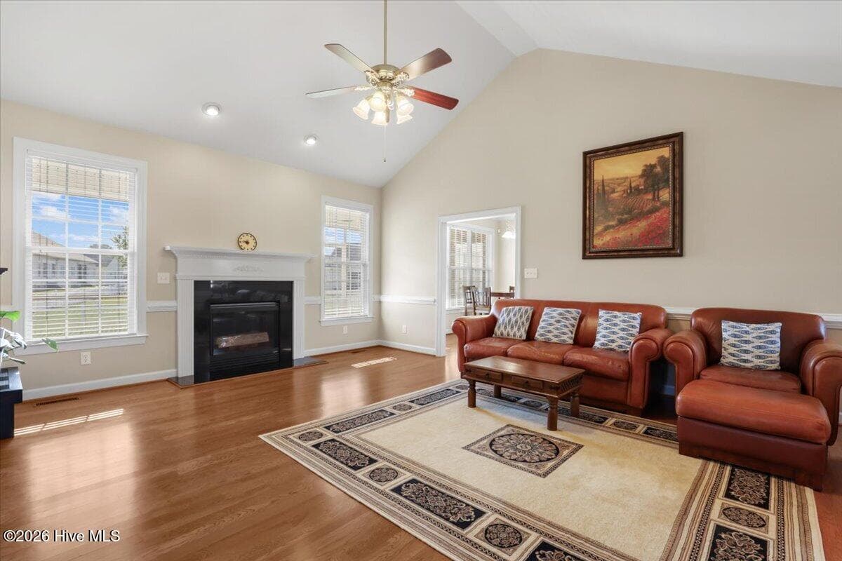 Single Family Residence at 207 Kingston Circle, Goldsboro, NC 27530, photo 6 of 44
