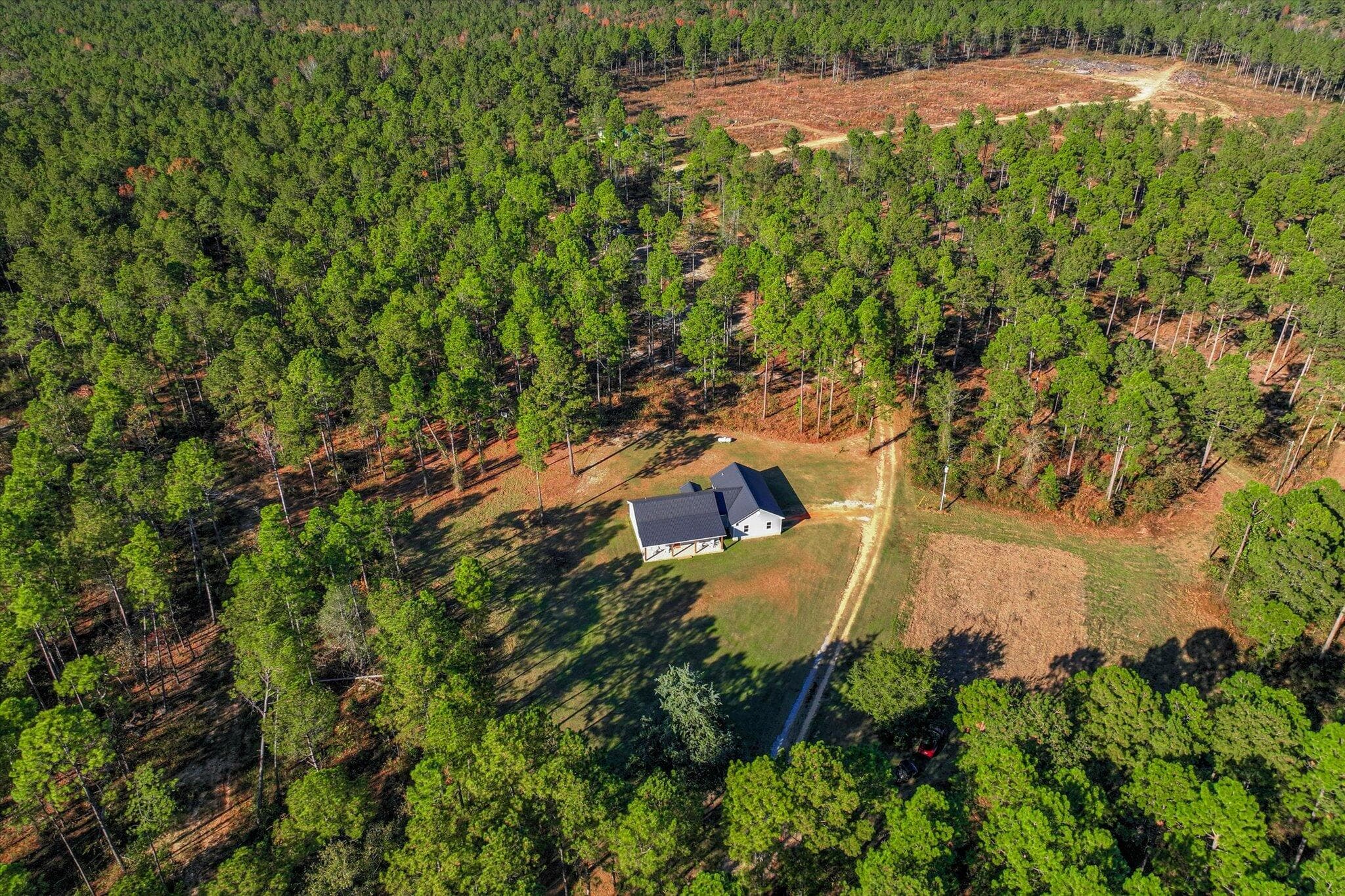 Single Family Residence at 10596 Sand Valley Road, Avera, GA 30803, photo 4 of 66