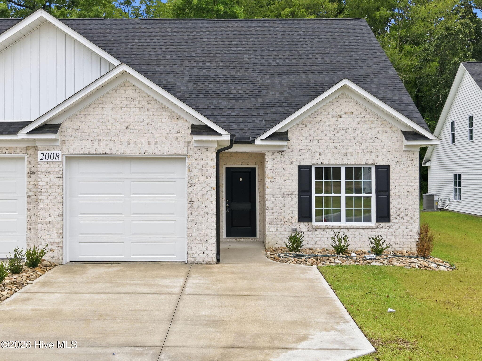 Townhouse at 2008 Dartford Drive B, Greenville, NC 27834, photo 4 of 61