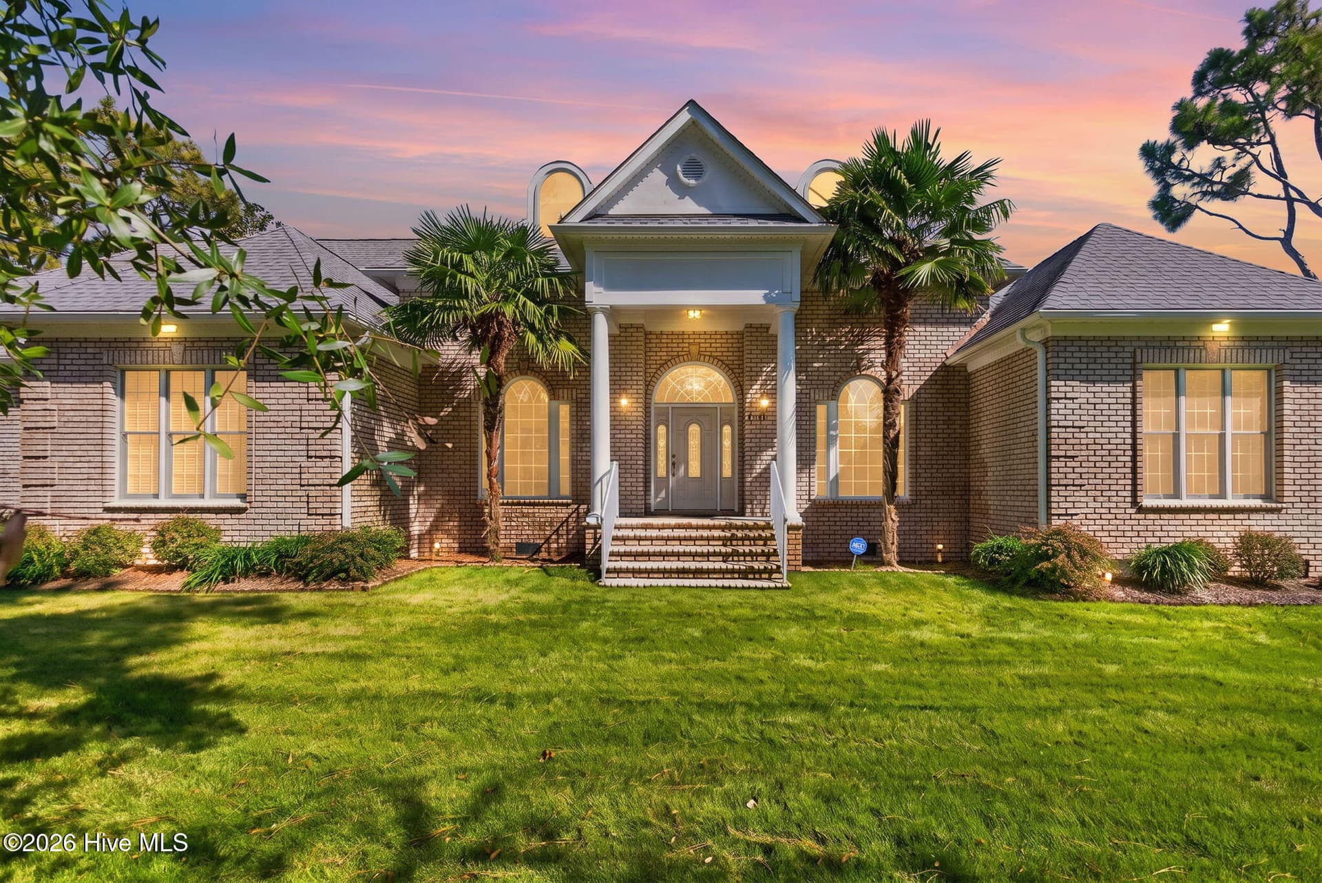 699 Country Club Drive, Oak Island, NC 28465