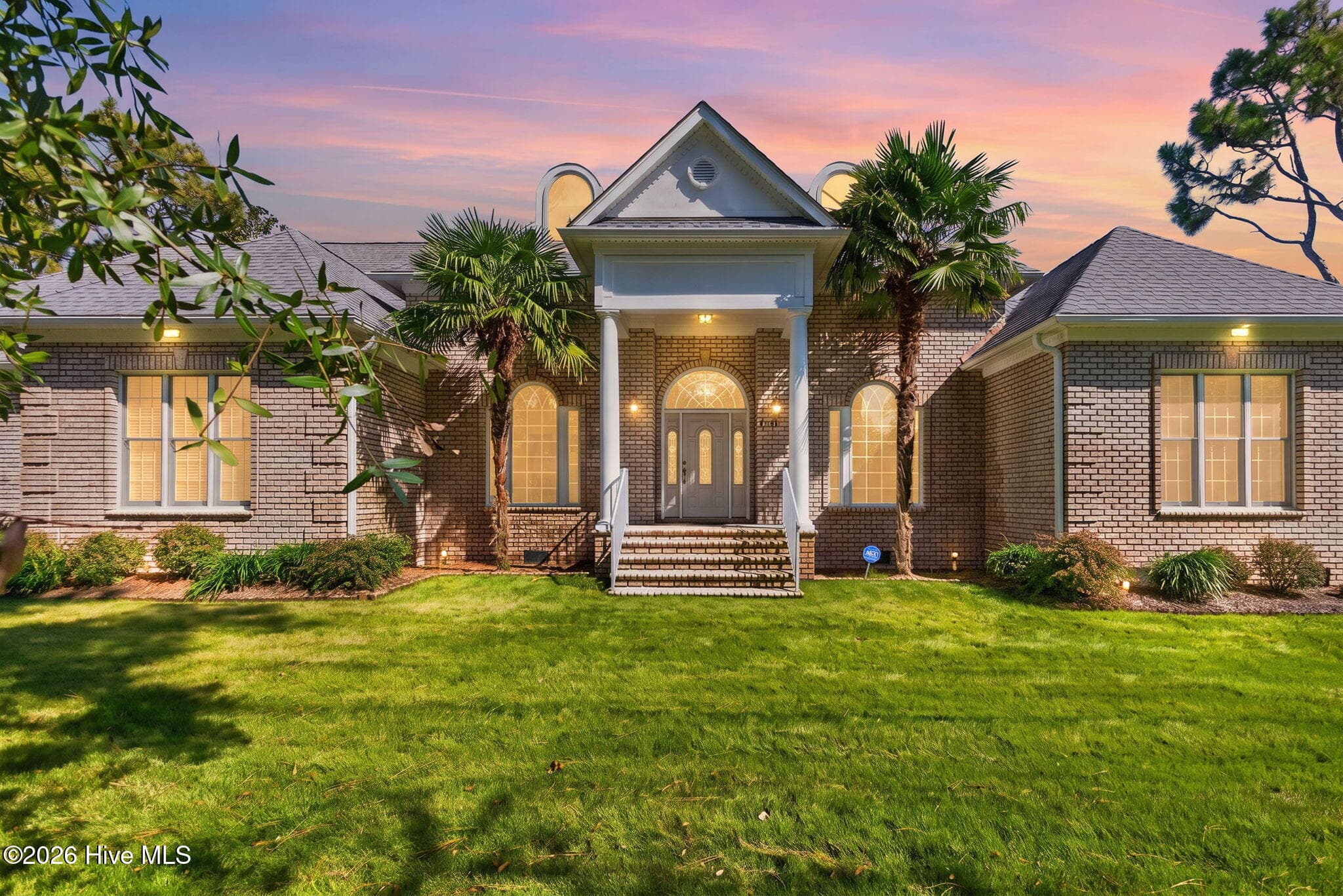 699 Country Club Drive, Oak Island, NC 28465