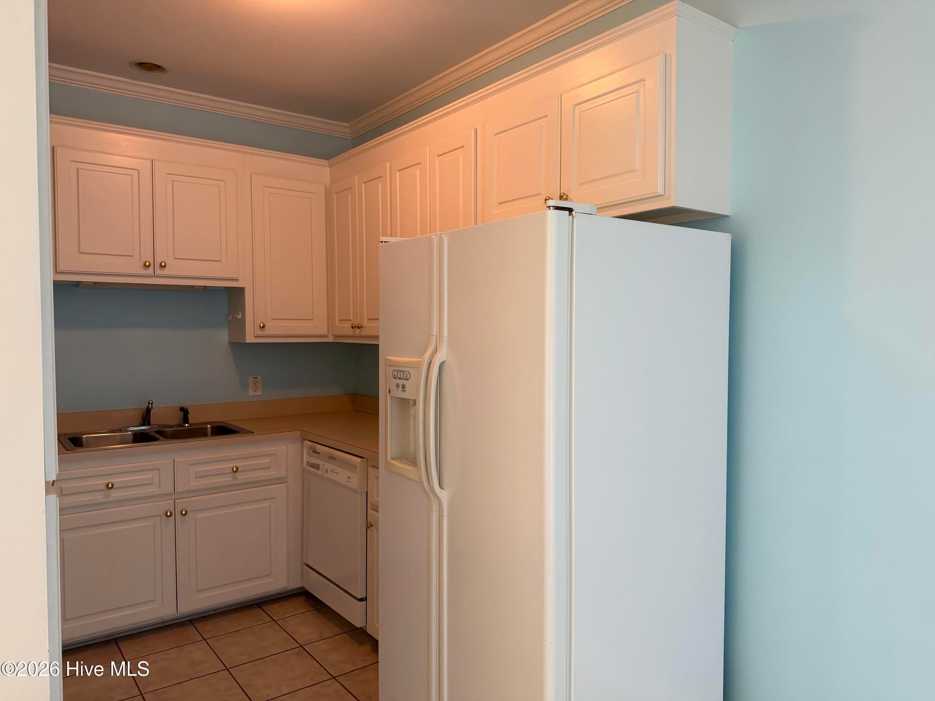 Kitchen - 2059 Briarwood Drive, Kinston, NC 28501