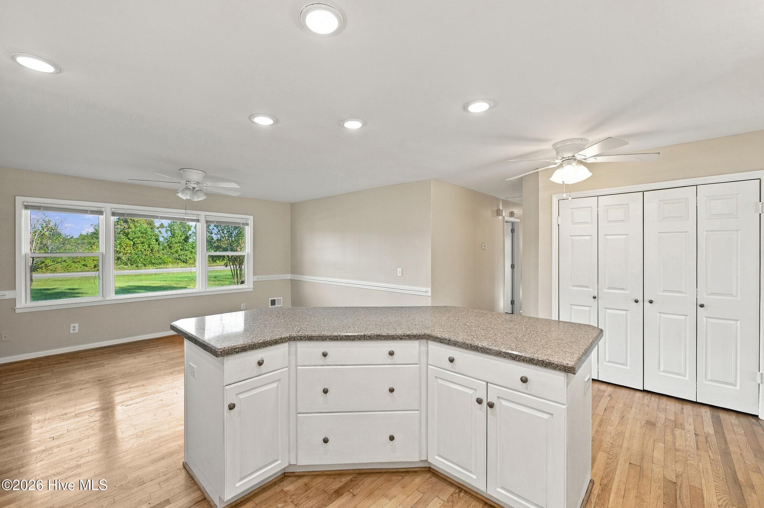 Single Family Residence at 1650 N Kerr Avenue, Wilmington, NC 28405, Wilmington, photo 17 of 38
