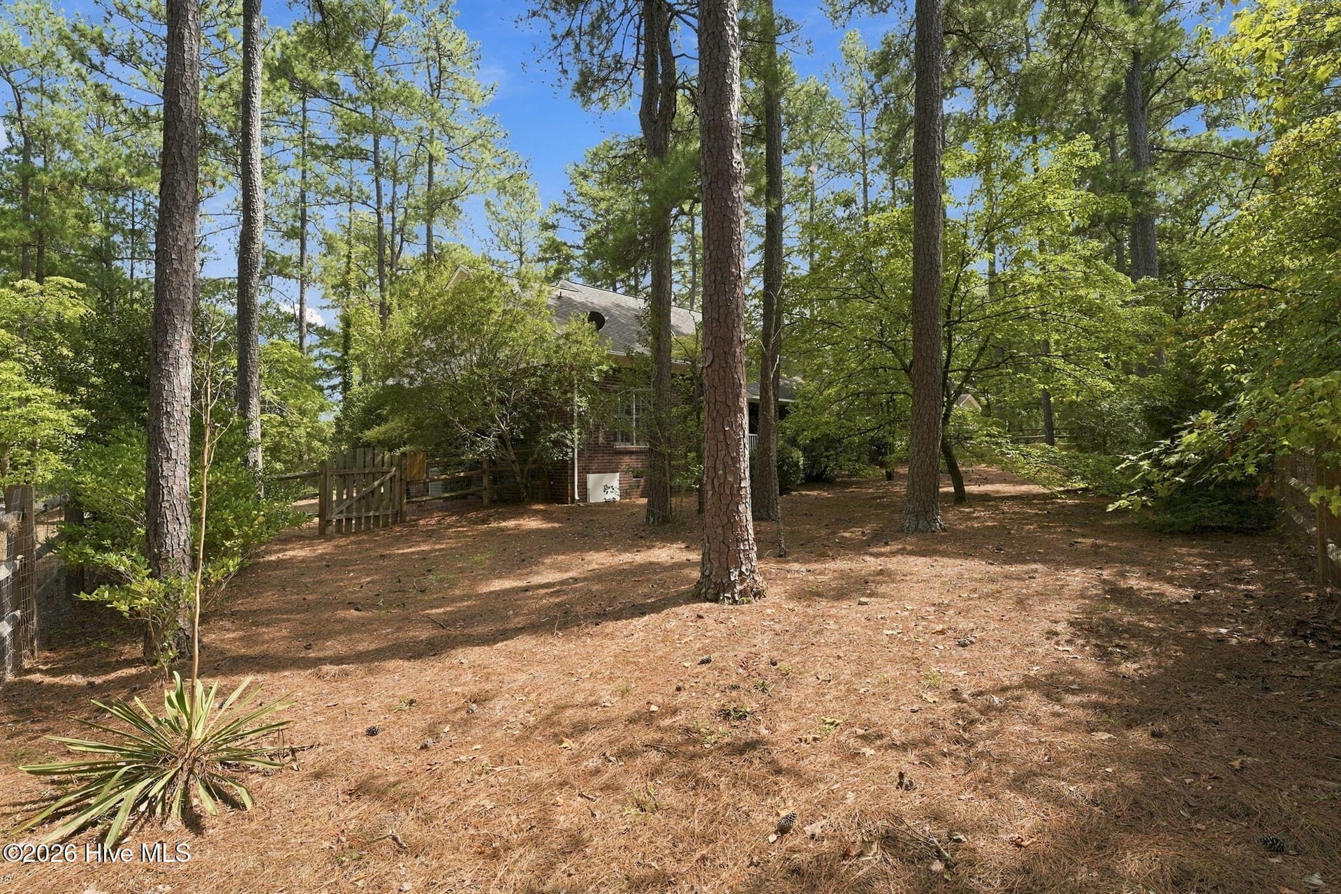 Single Family Residence at 3 Tull Lane, Pinehurst, NC 28374, photo 3 of 3