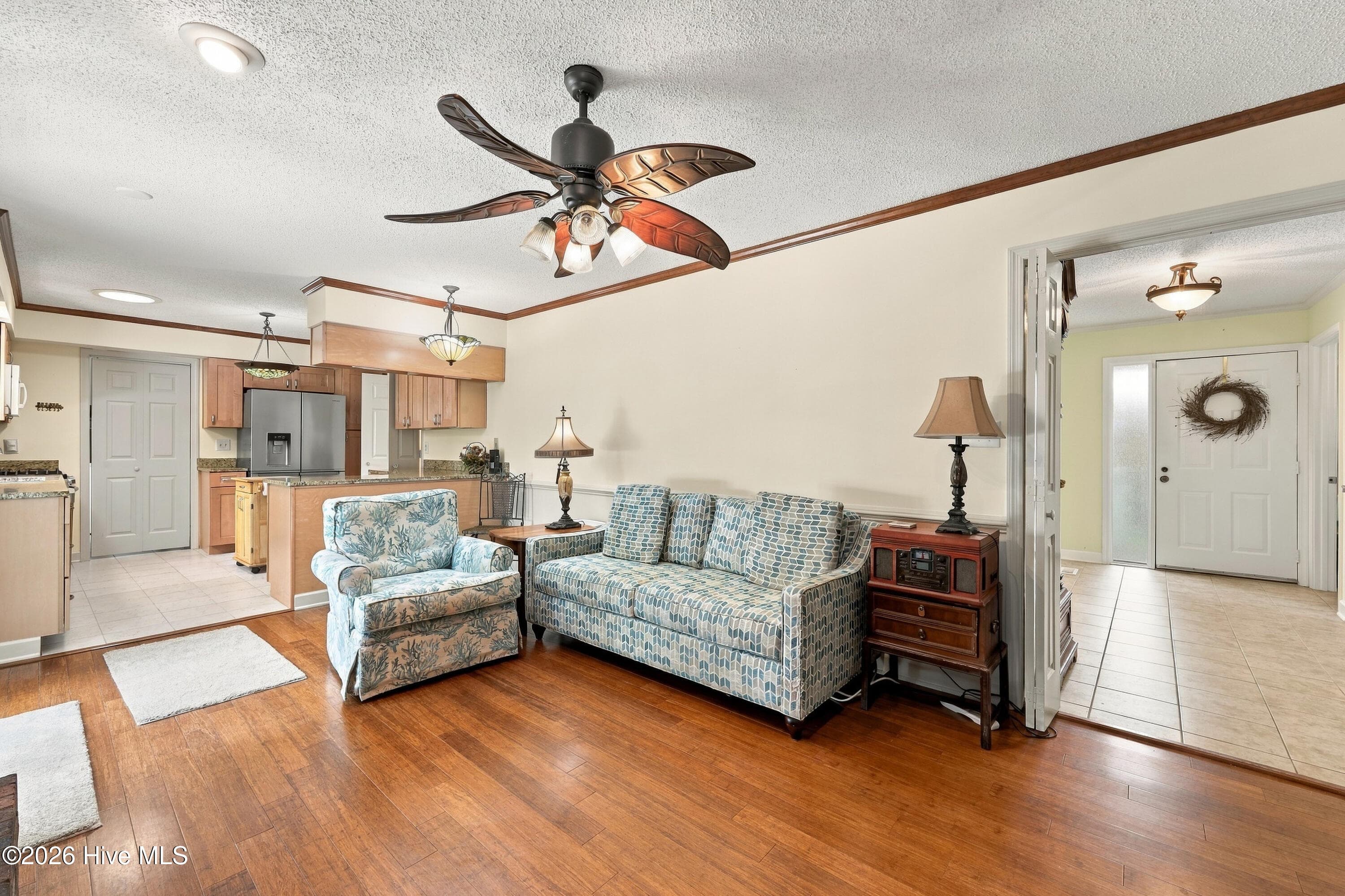 Single Family Residence at 715 Plantation Drive, New Bern, NC 28562, photo 11 of 53