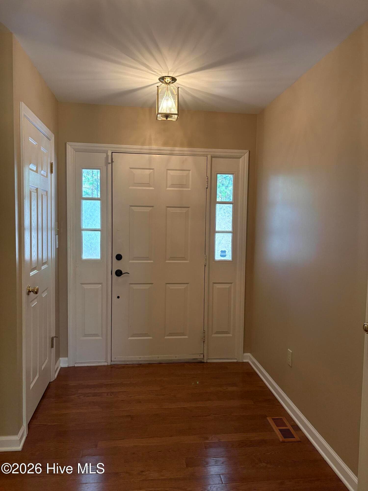Single Family Residence at 15 Sandpiper Drive, Whispering Pines, NC 28327, Whispering Pines, photo 2 of 54