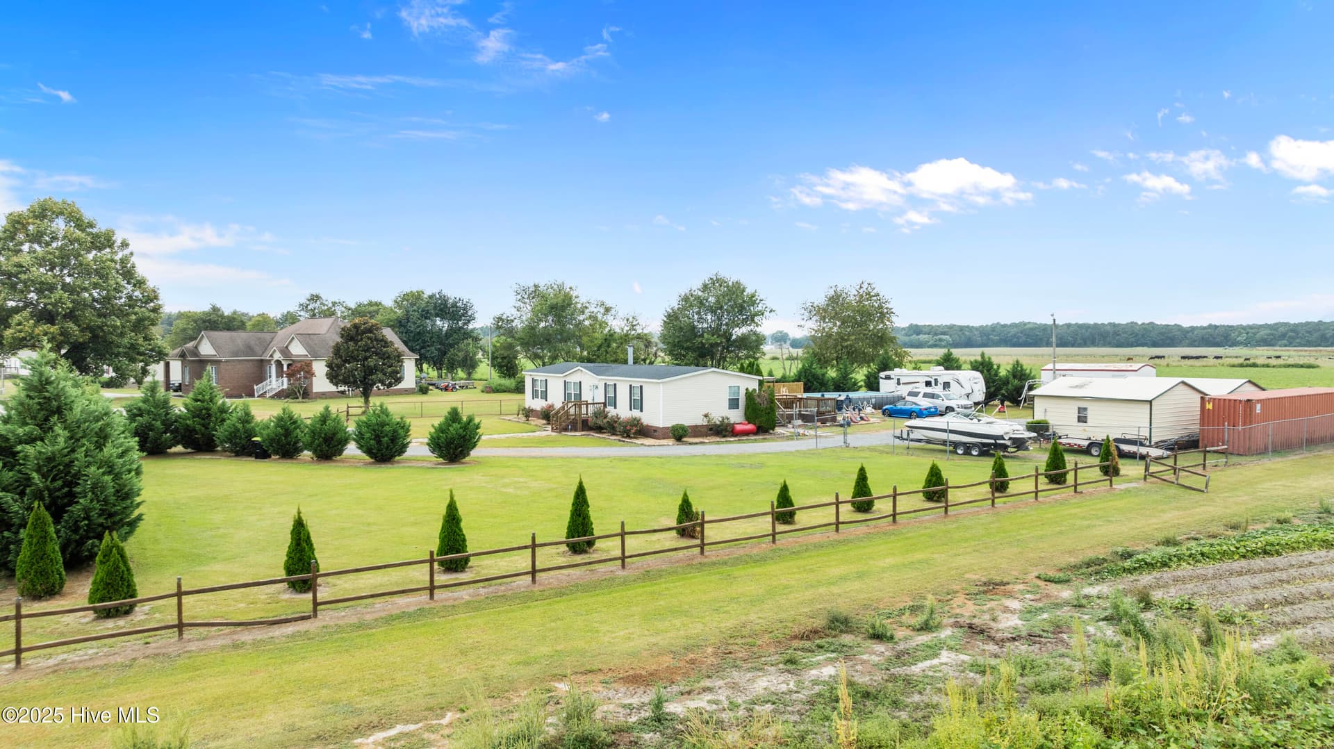 Manufactured Home at 273 Wall Street, Snow Hill, NC 28580, photo 5 of 19