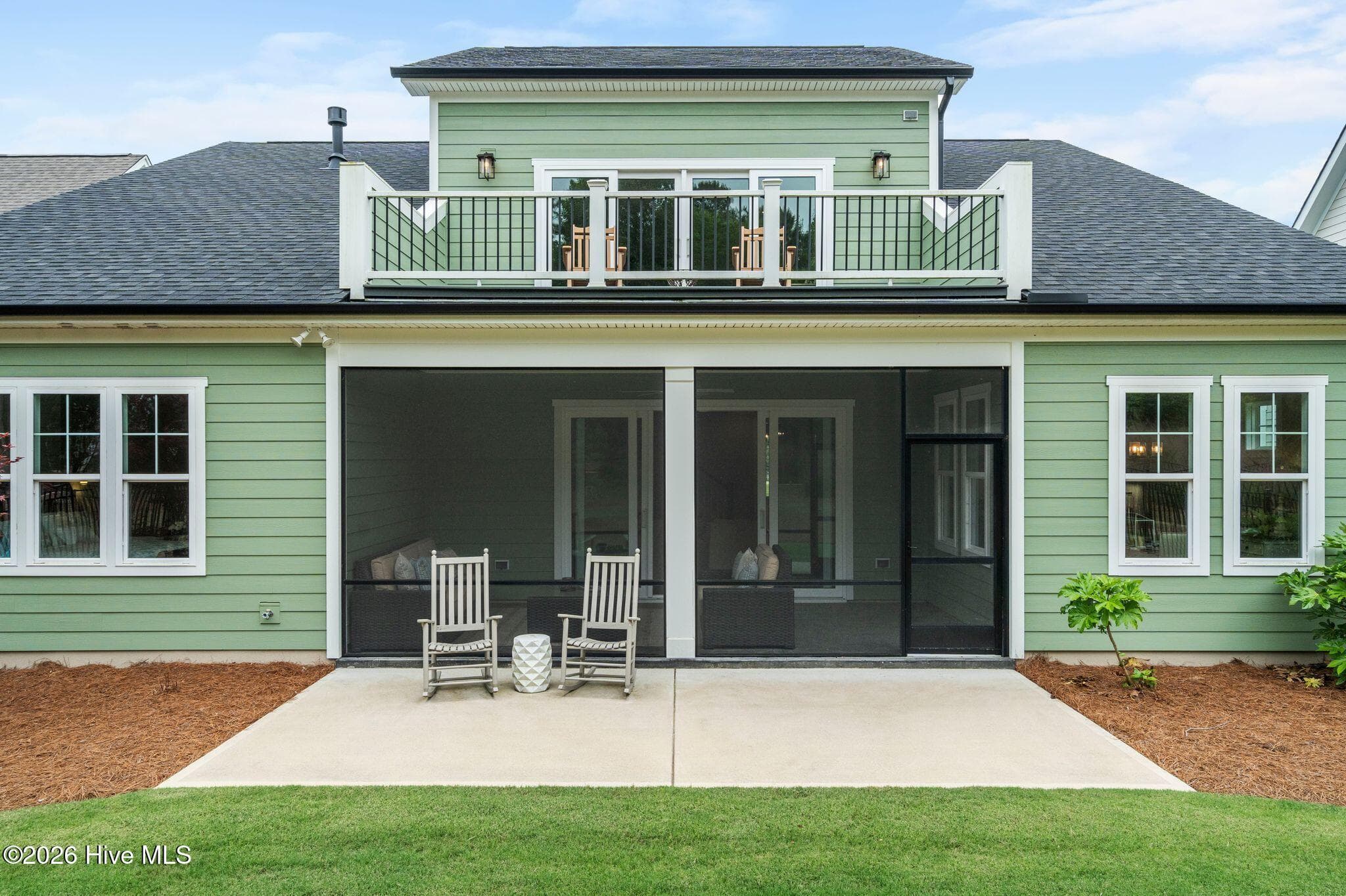 Single Family Residence at 1113 Rockhill Road, Castle Hayne, NC 28429, photo 3 of 5