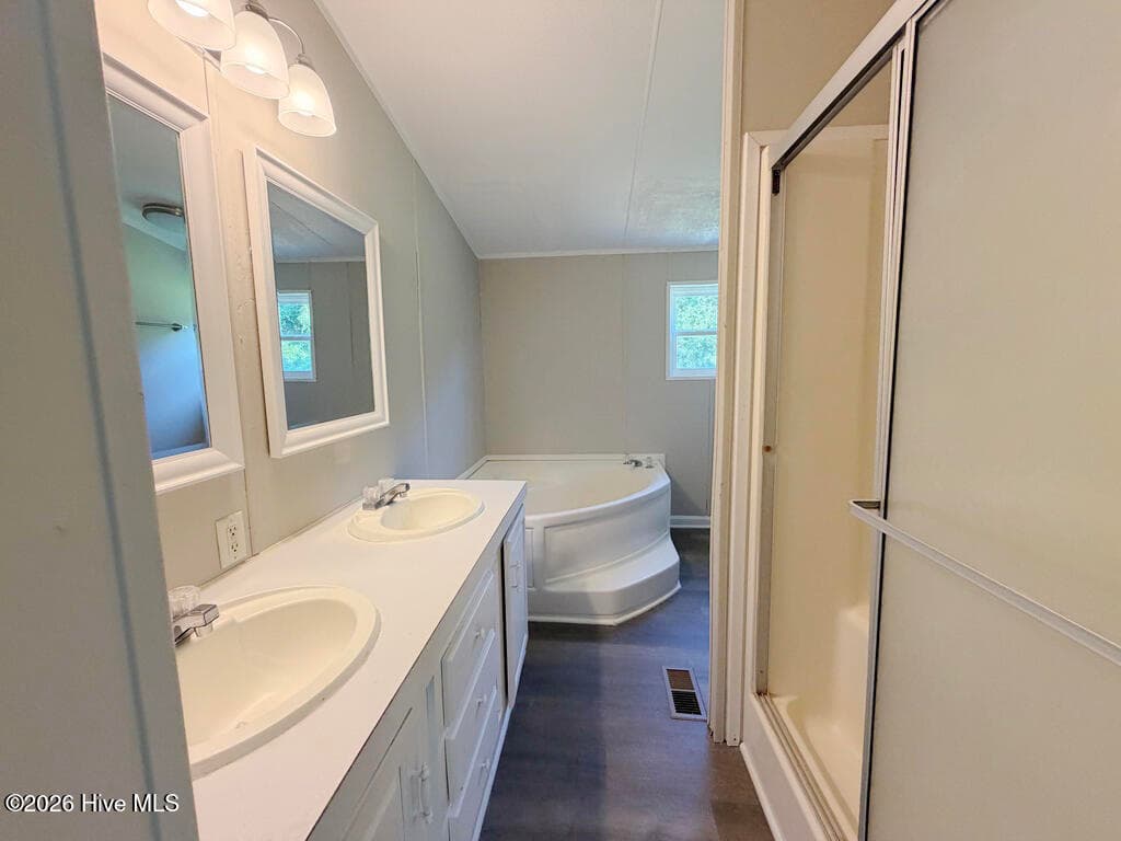Manufactured Home at 241 Hickory Lane, Aurora, NC 27806, photo 23 of 30