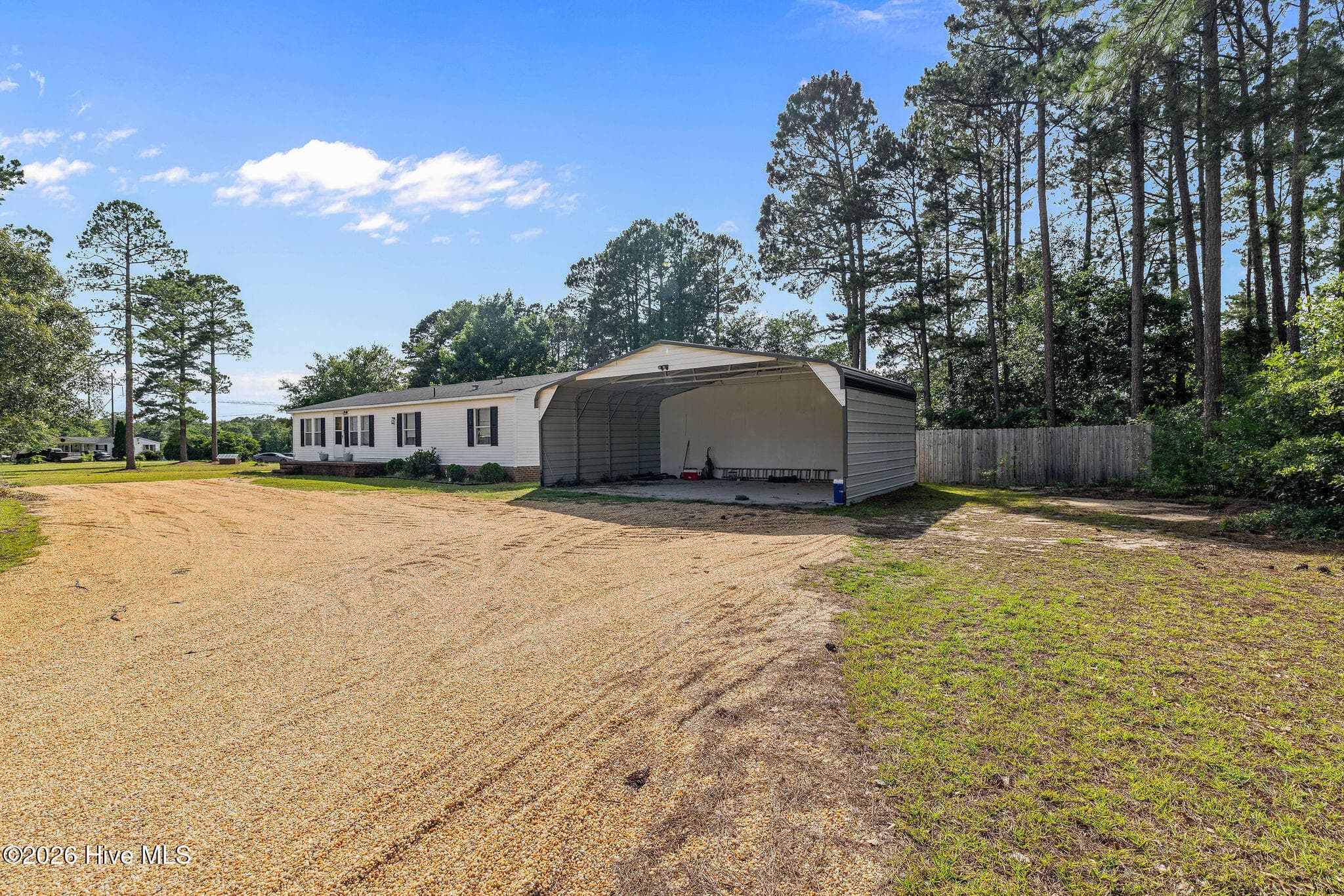 Manufactured Home at 111 Knollwood Drive, Goldsboro, NC 27530, photo 29 of 30