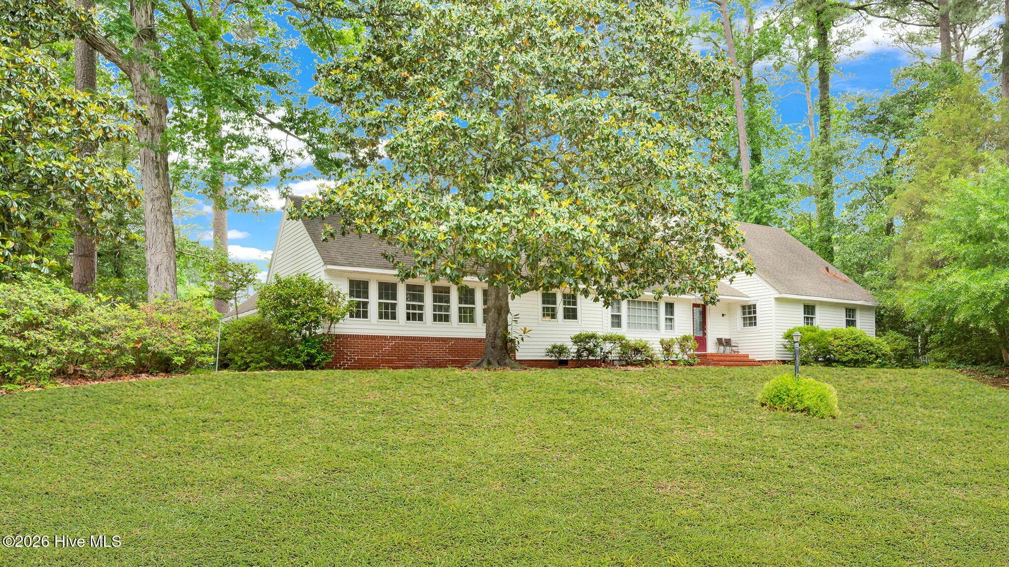 Single Family Residence at 1902 Sherwood Drive, Greenville, NC 27858, photo 3 of 59