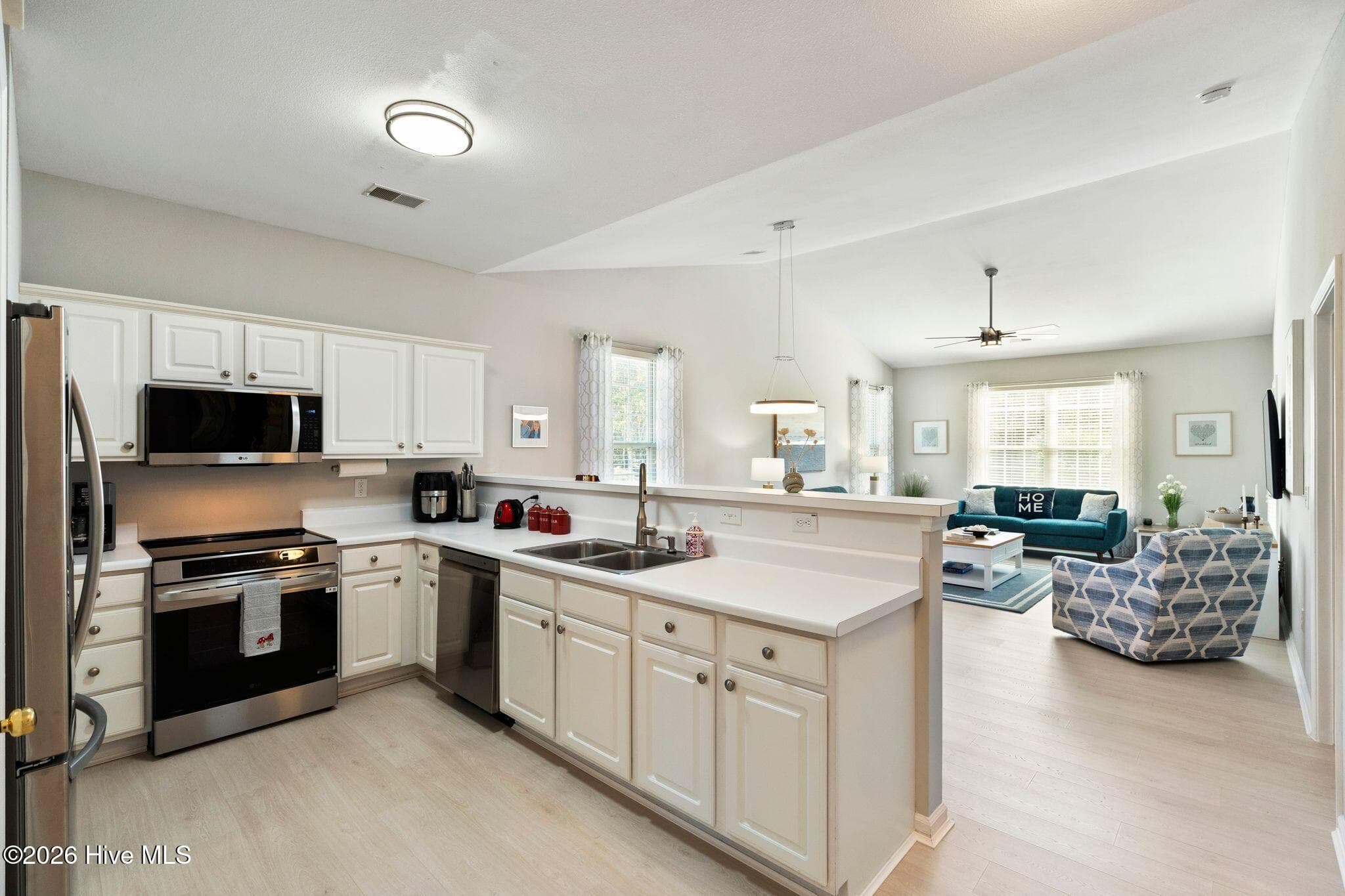 Condominium at 928 Great Egret Circle SW # 3, Sunset Beach, NC 28468, photo 6 of 49