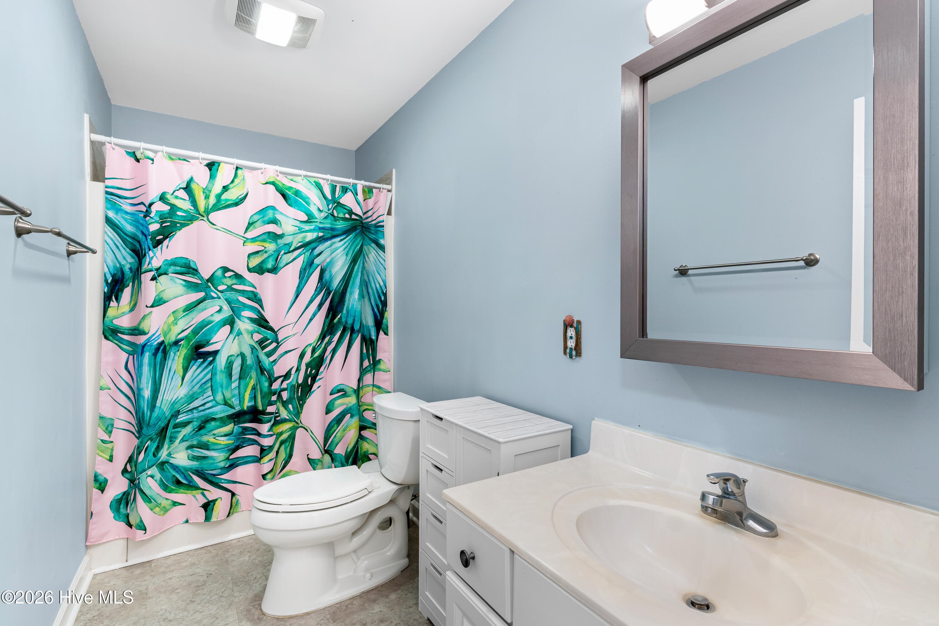 Single Family Residence at 102 Sandpiper Lane, Indian Beach, NC 28512, photo 28 of 64