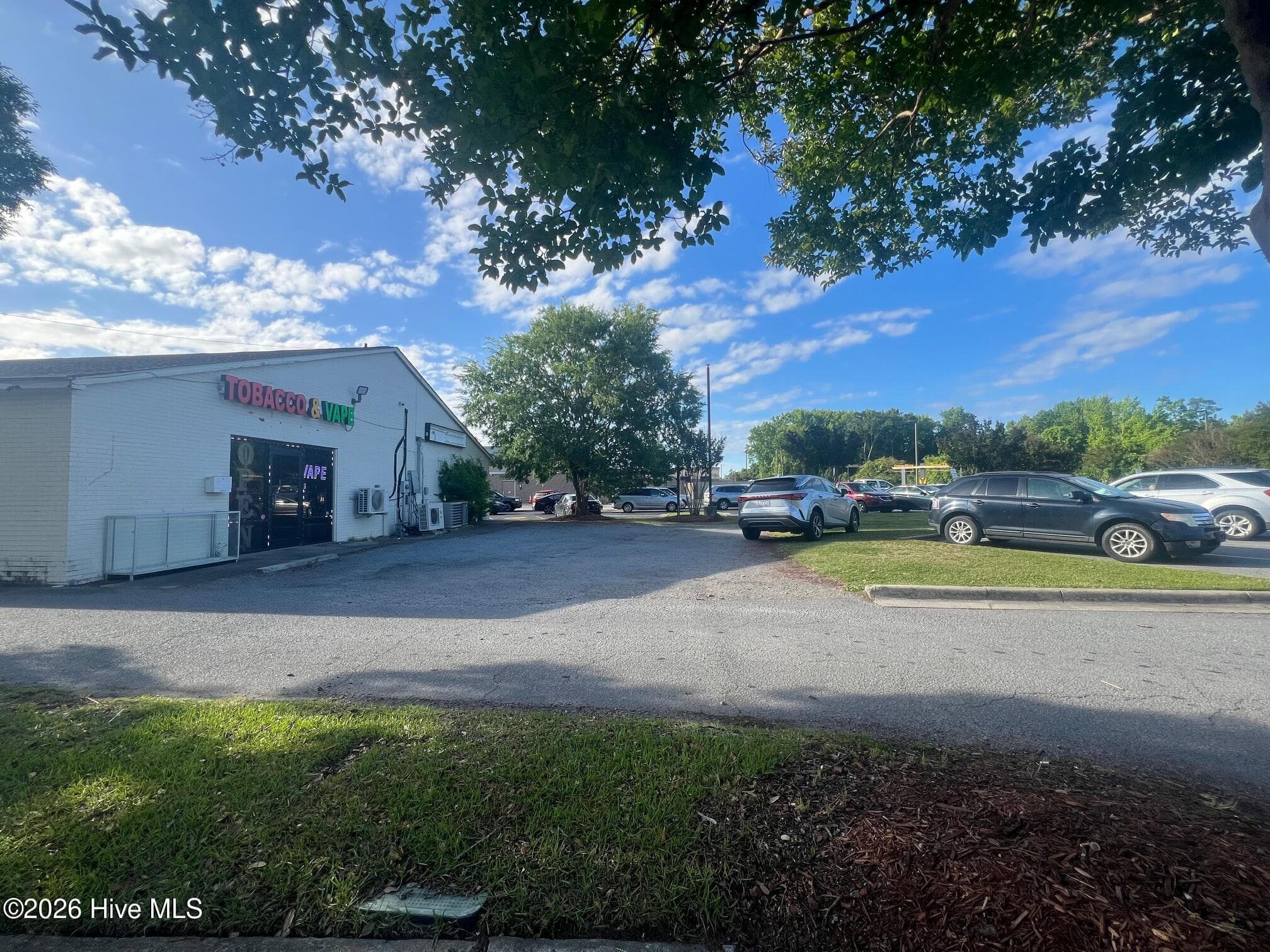 Commercial Sale at 1412 Carolina Avenue, Washington, NC 27889, photo 7 of 8