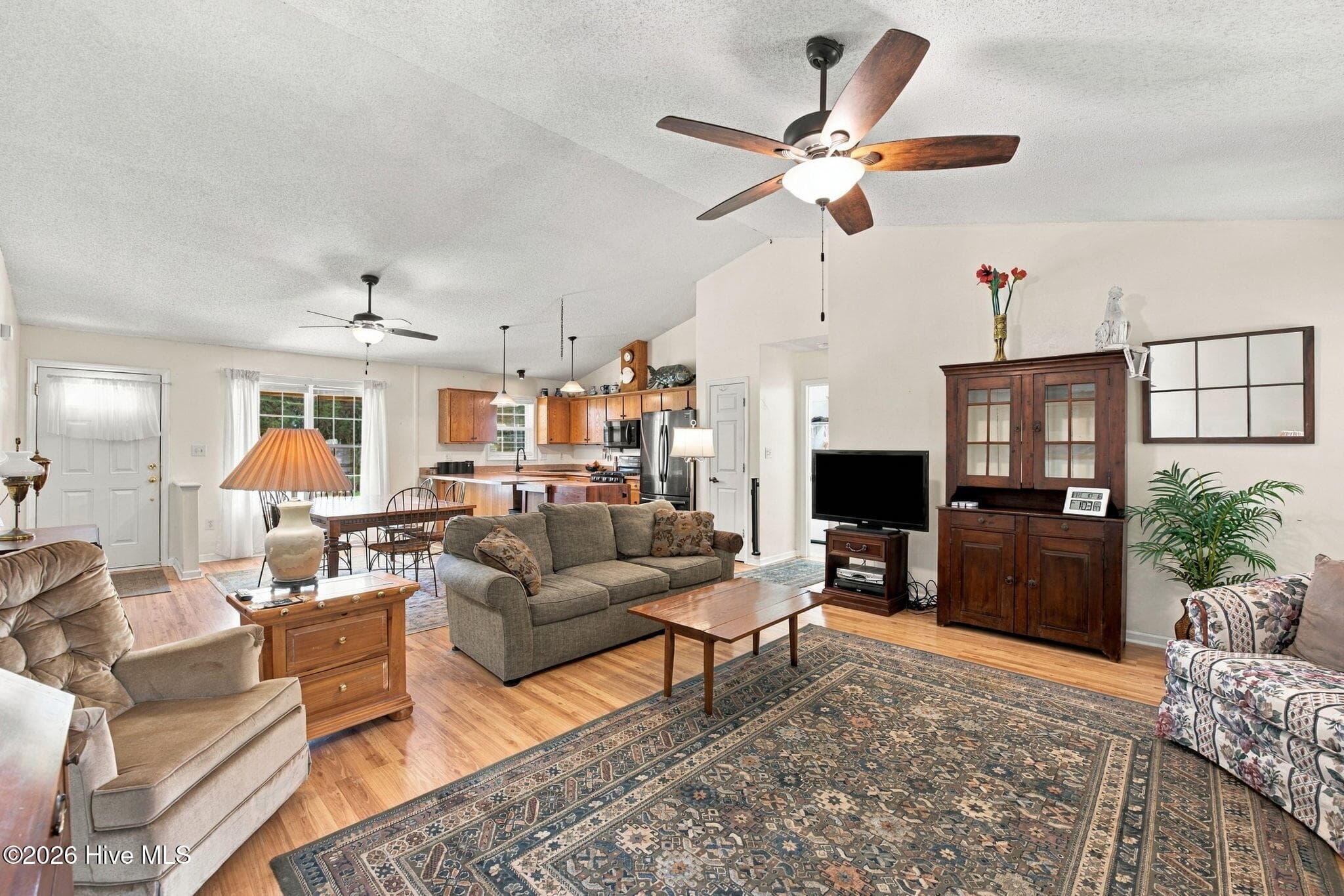 Single Family Residence at 3910 Yarmouth Road, New Bern, NC 28562, photo 11 of 40