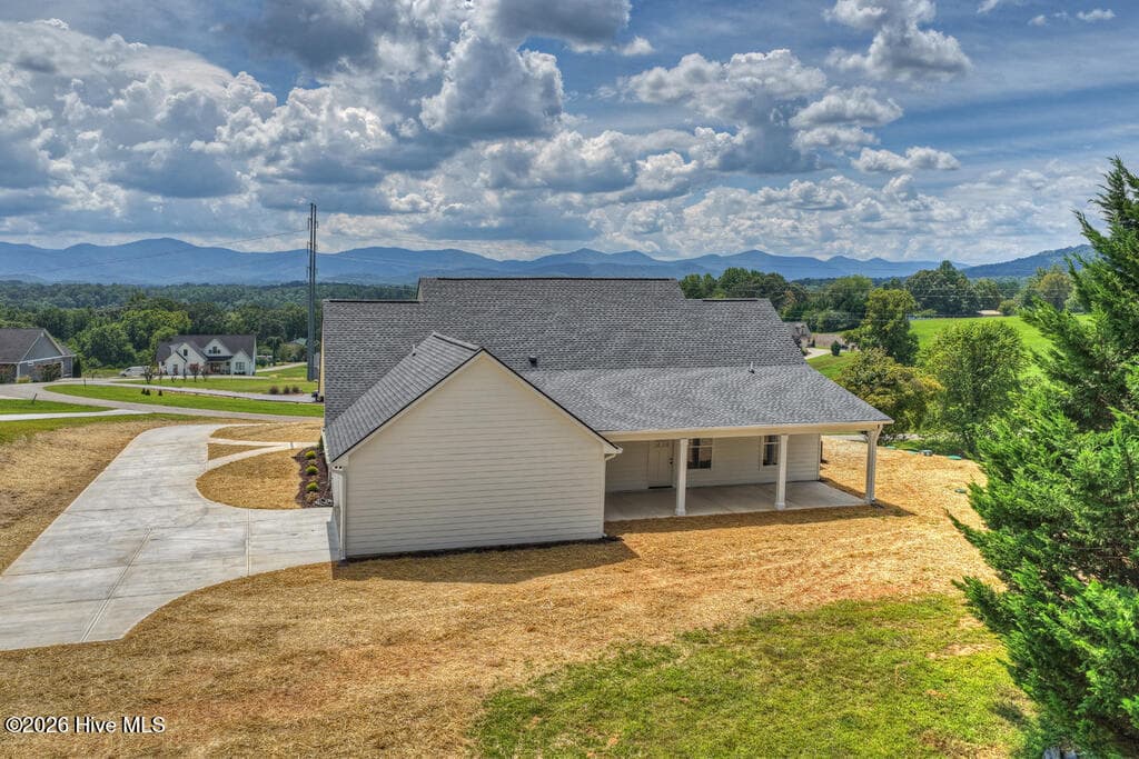 Single Family Residence at 93 Whisperwood Trail, Blairsville, GA 30512, photo 39 of 45