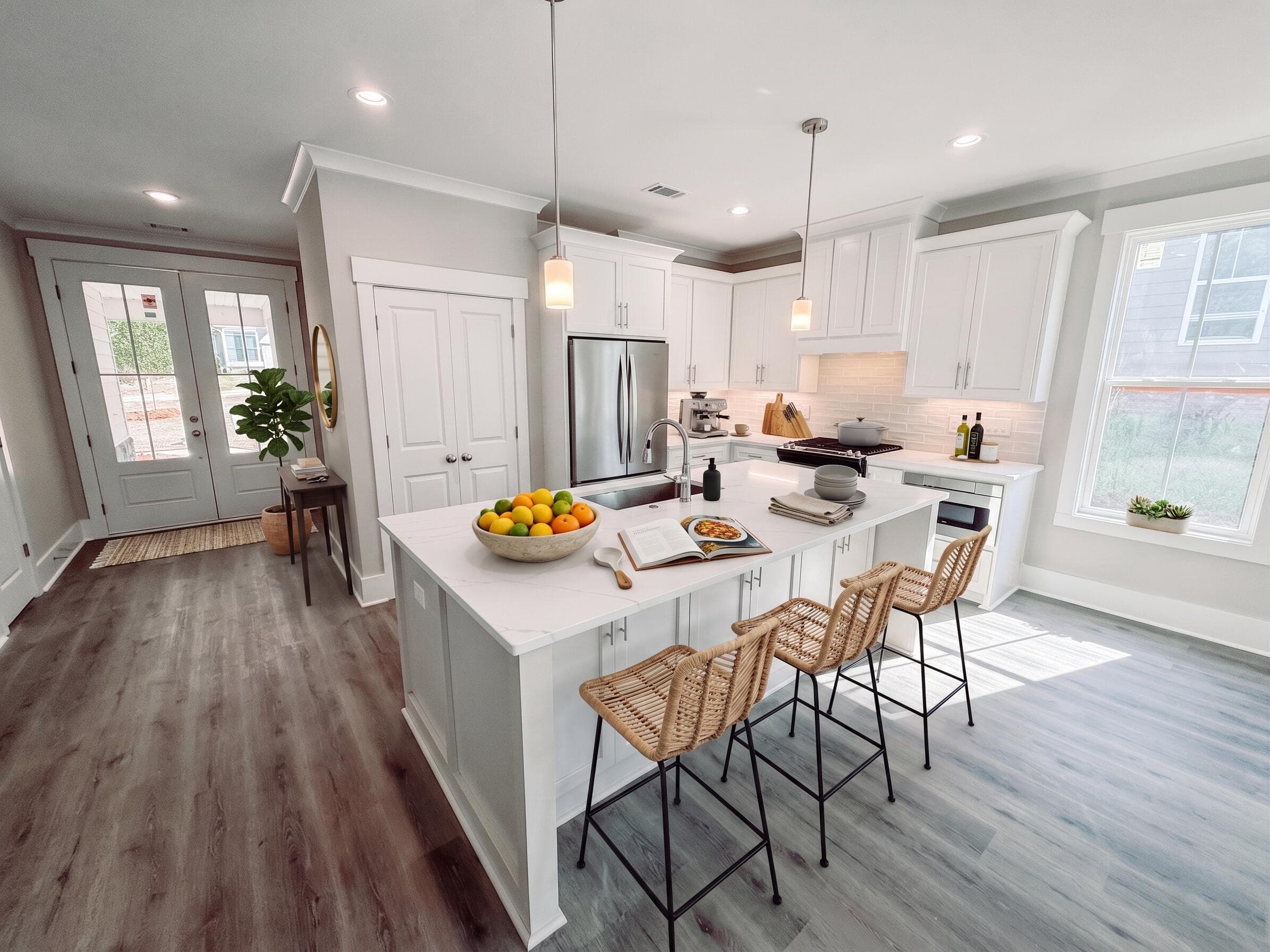 Single Family Residence at 308 Clipper Trace, McCormick, SC 29835, photo 2 of 11