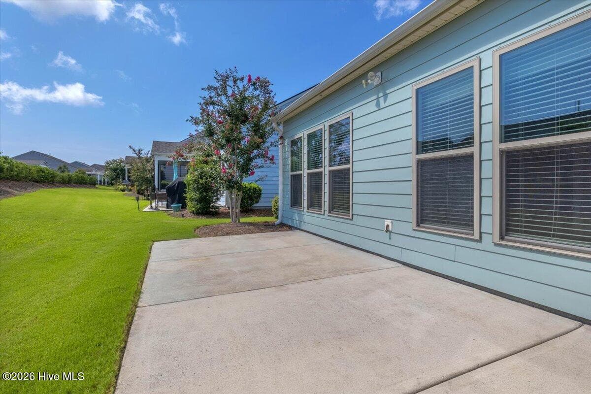 Single Family Residence at 550 Lyrebird Avenue, Wilmington, NC 28412, photo 32 of 78
