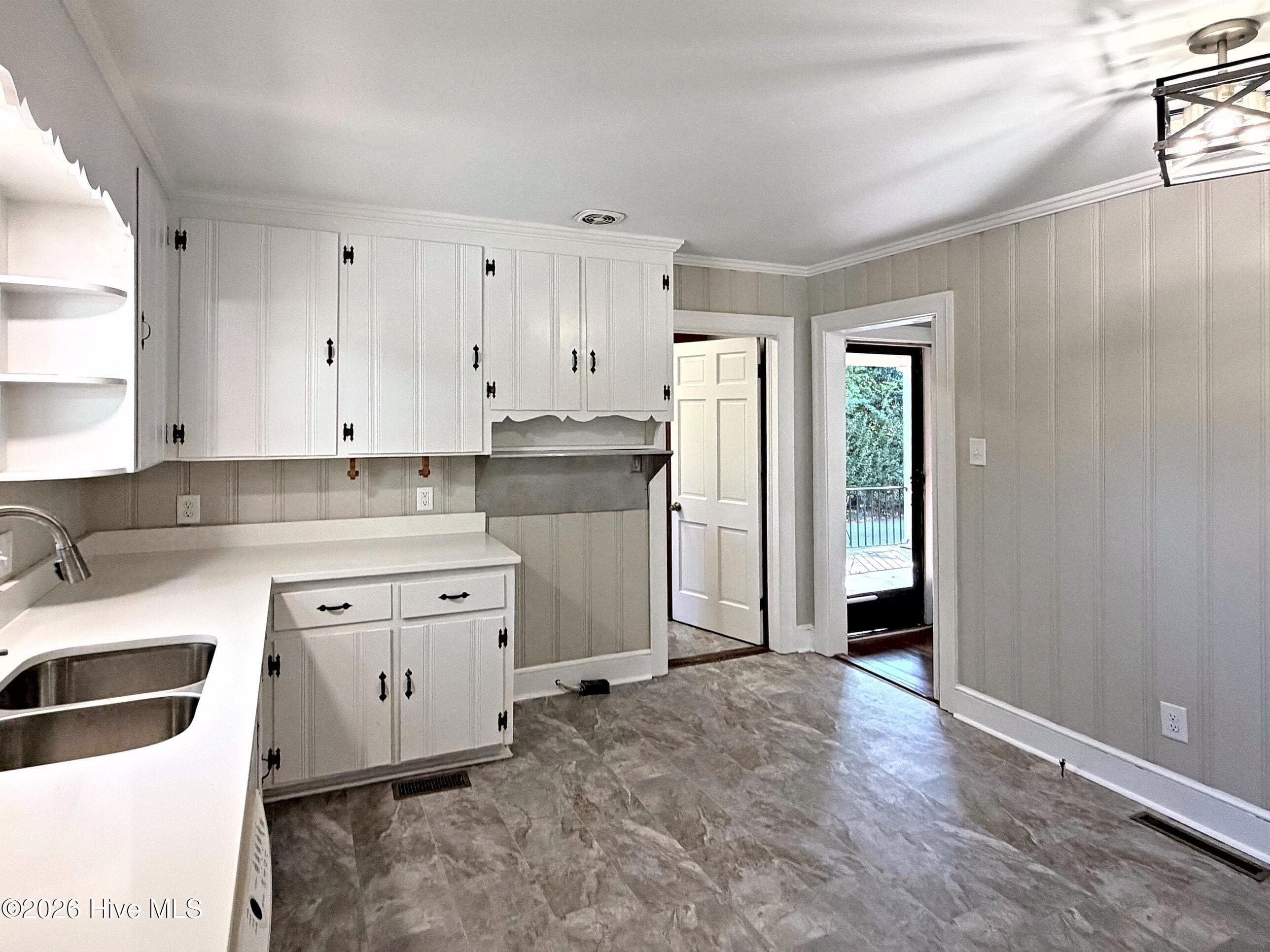 Single Family Residence at 2003 E Mulberry Street, Goldsboro, NC 27530, photo 11 of 34