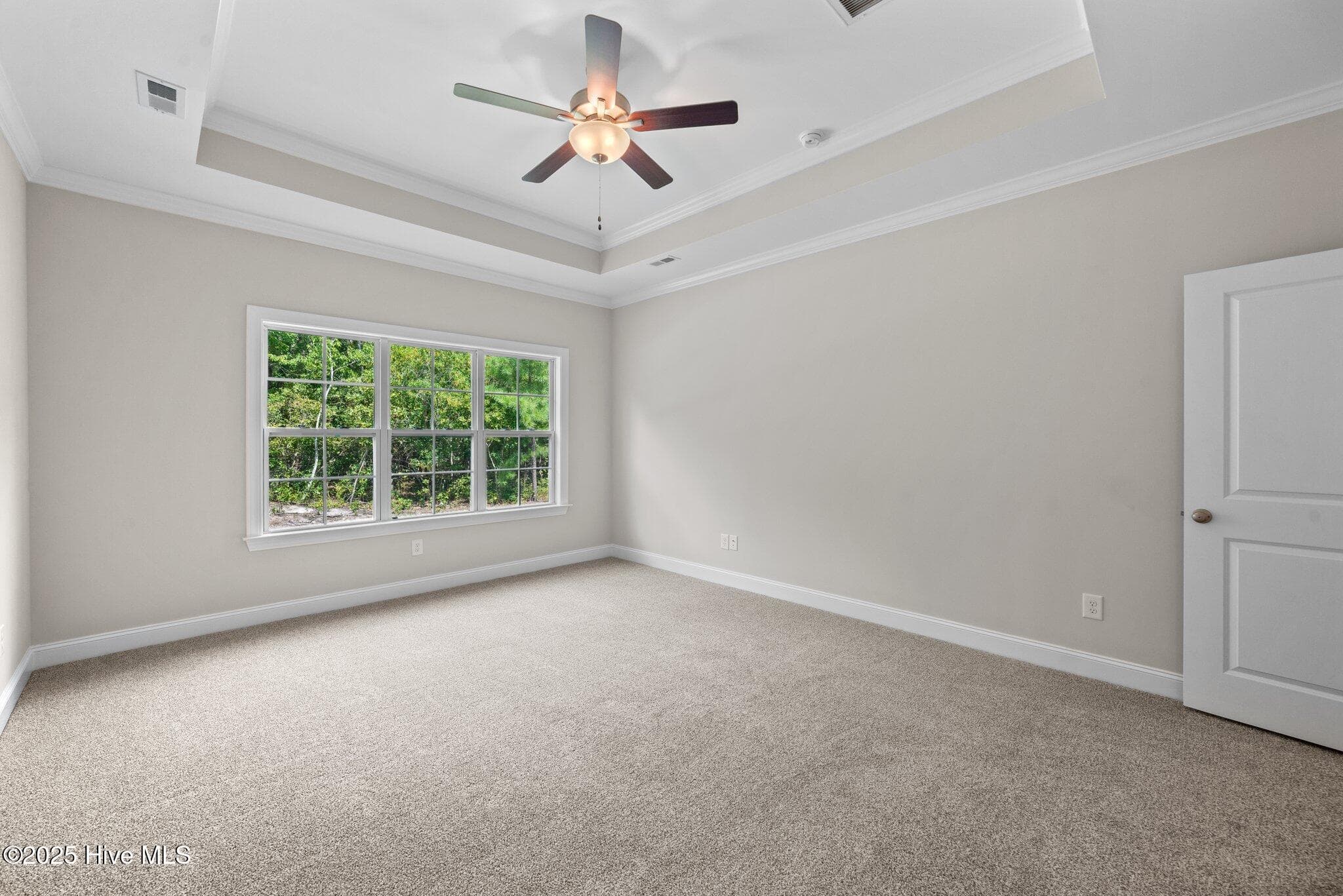 Photo of similar home - 3209 Honeysuckle Drive, Winterville, NC 28590