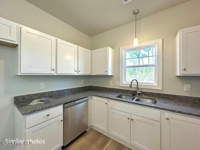101 Chestnut Hill Drive, Jacksonville, NC 28546