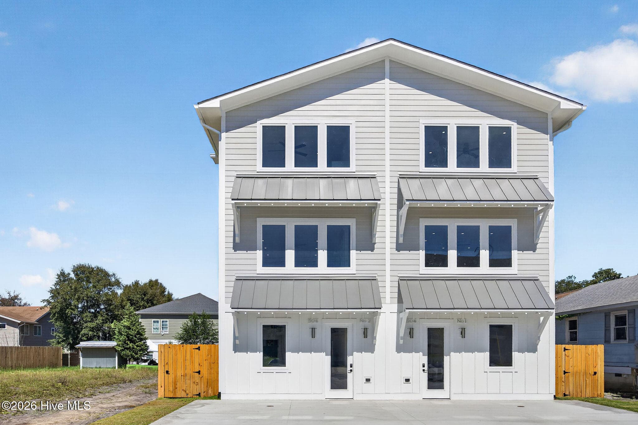 Townhouse at 504 Greenville Avenue 2, Carolina Beach, NC 28428, photo 3 of 109