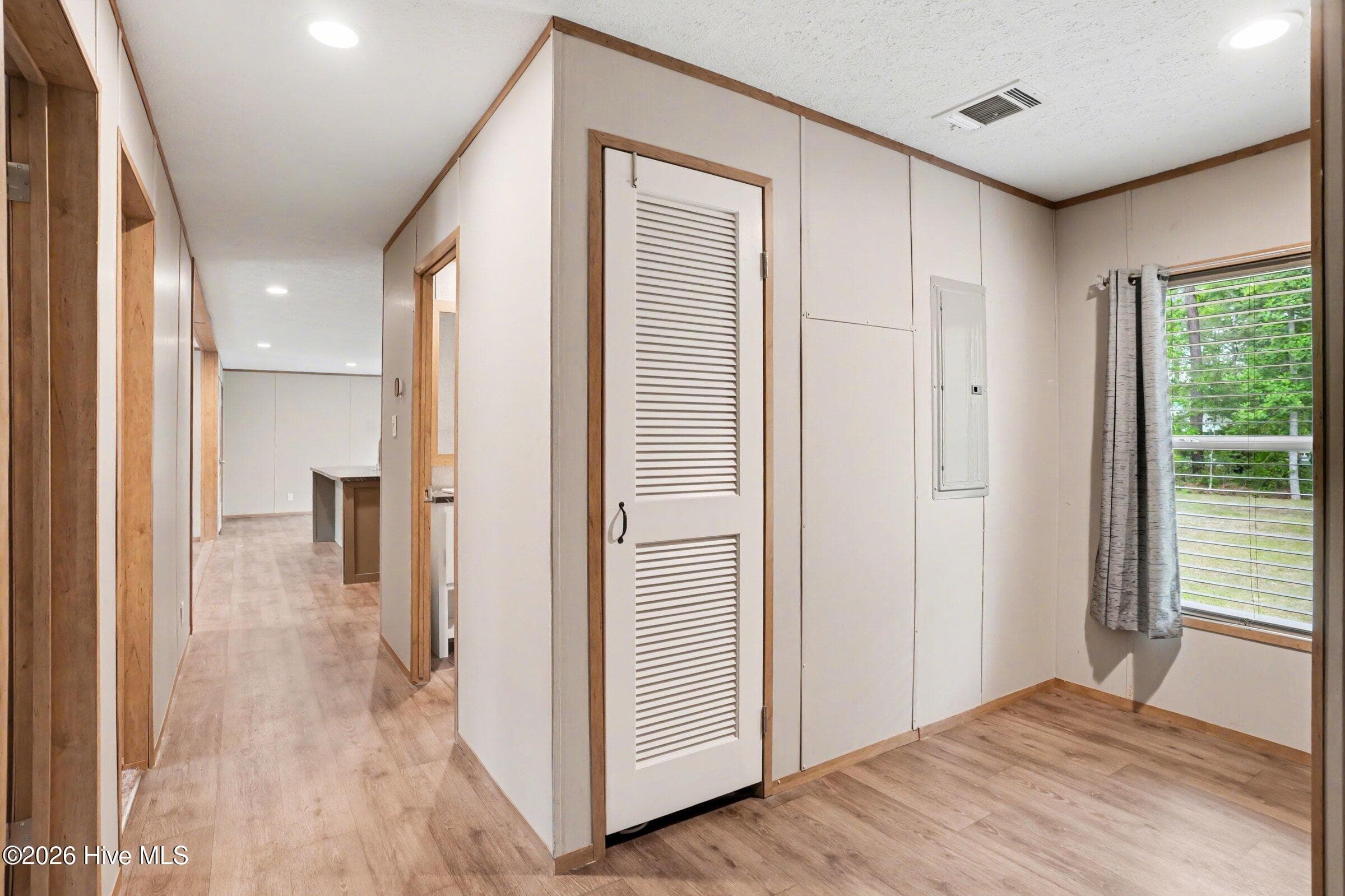Manufactured Home at 335 Ridgewood Drive NW, Calabash, NC 28467, photo 24 of 39