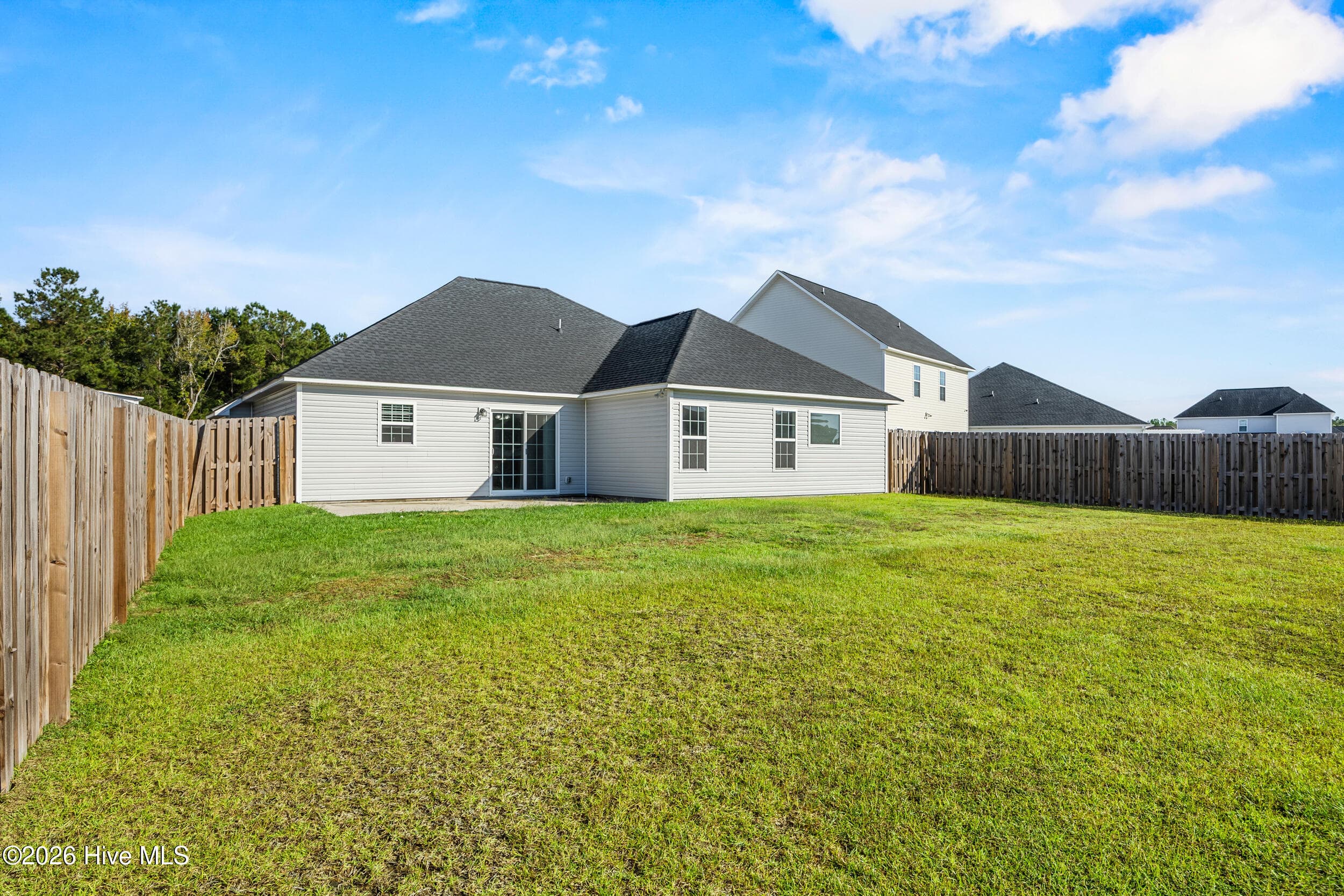 Single Family Residence at 496 Pebble Shore Drive, Sneads Ferry, NC 28460, Sneads Ferry, photo 33 of 48