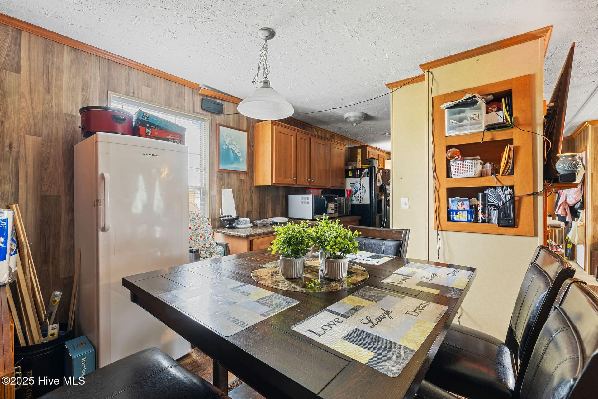Manufactured Home at 273 Wall Street, Snow Hill, NC 28580, photo 10 of 19