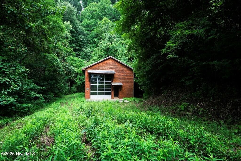 Single Family Residence at 235 Rios Drive, Bryson City, NC 28713, Bryson City, photo 6 of 29